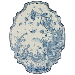 Plaque ovale en faïence hollandaise bleue et blanche