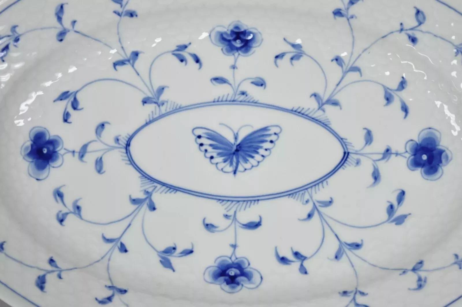 Plato ovalado 16 Bing y Grondahl B&G Kjøbenhavn Dinamarca Encaje de mariposa Azul Victoriano en venta