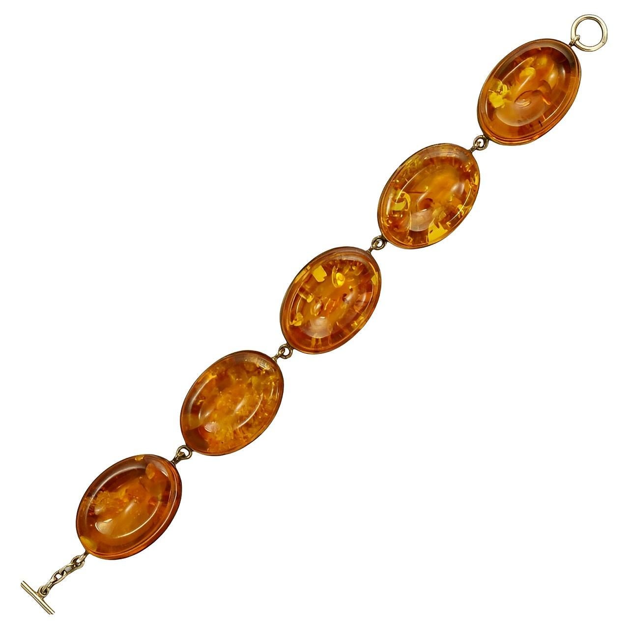 Oval Polished Amber Link Bracelet Set in Gold Vermeil on Sterling Silver Links In Good Condition For Sale In London, GB