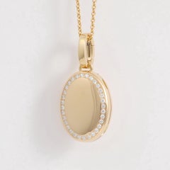 Oval Polished Locket Pendant - 18k Yellow Gold - 32 Diamonds 0.24 ct H VS