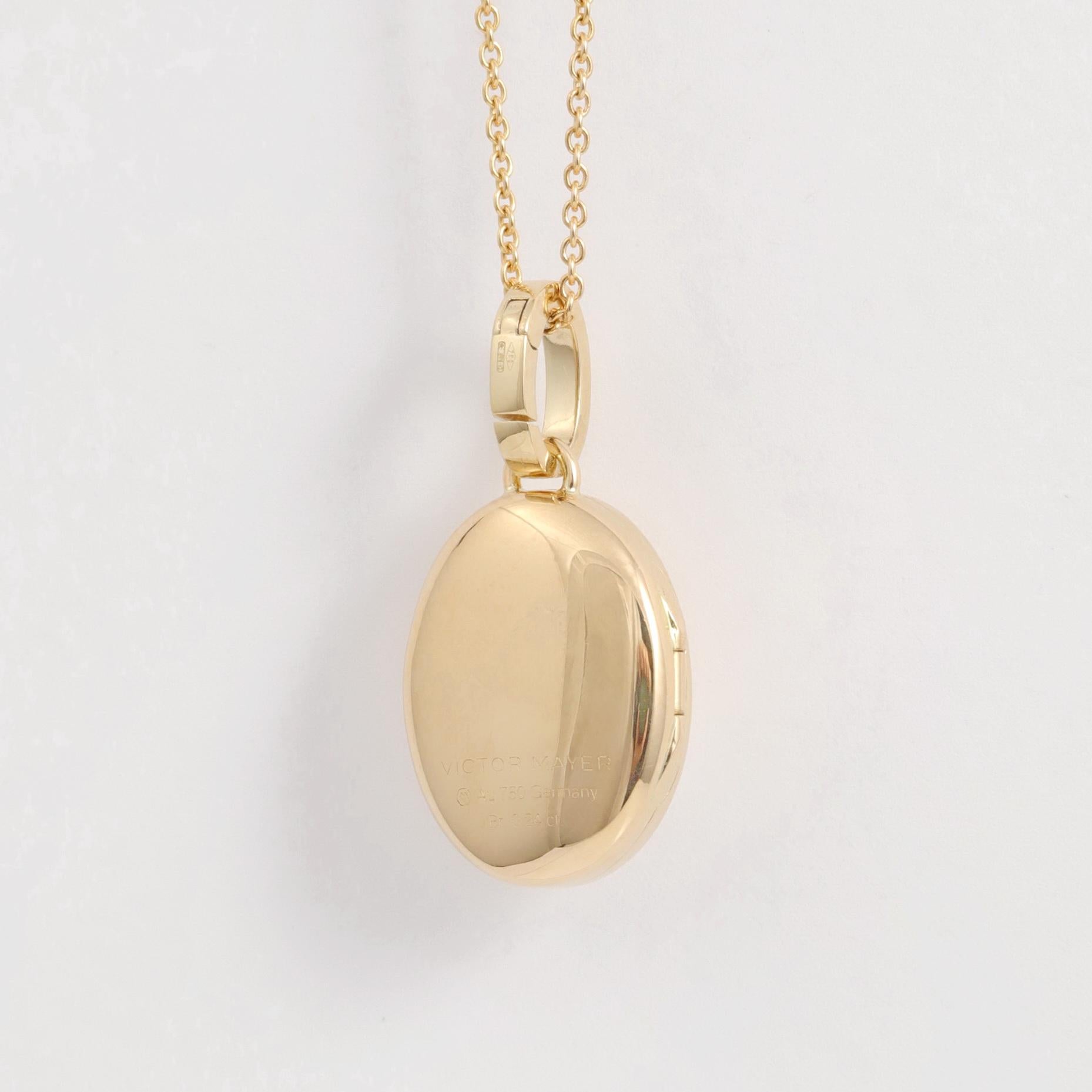Contemporain Pendentif médaillon ovale poli en or jaune 18 carats - 32 diamants 0,24 carat H VS en vente