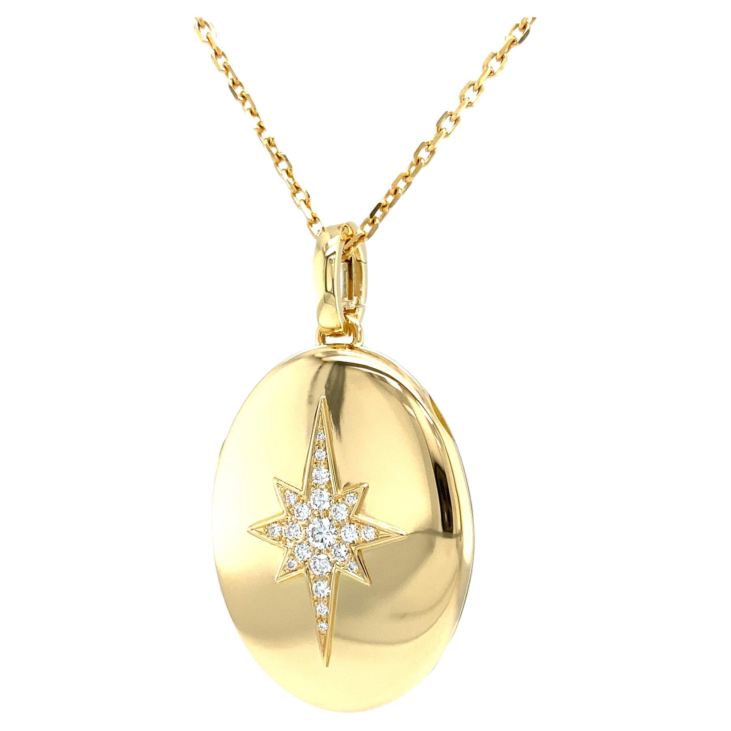 Collier pendentif médaillon ovale poli en or jaune 18 carats avec 9 diamants 0,14 carat G VS en vente