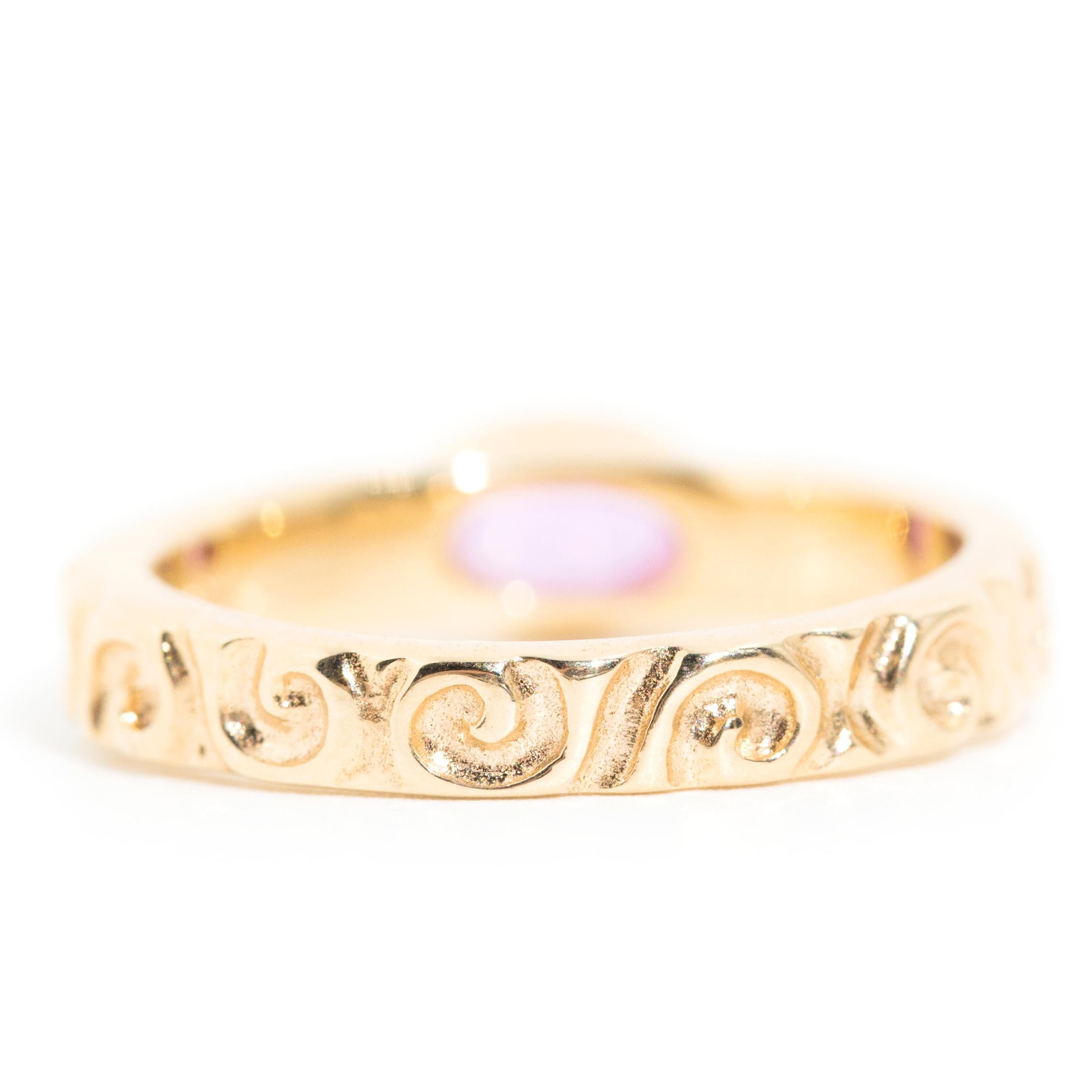 Oval Purple Pink Natural Sapphire Scroll Vintage Ring in 14 Carat Yellow Gold 4