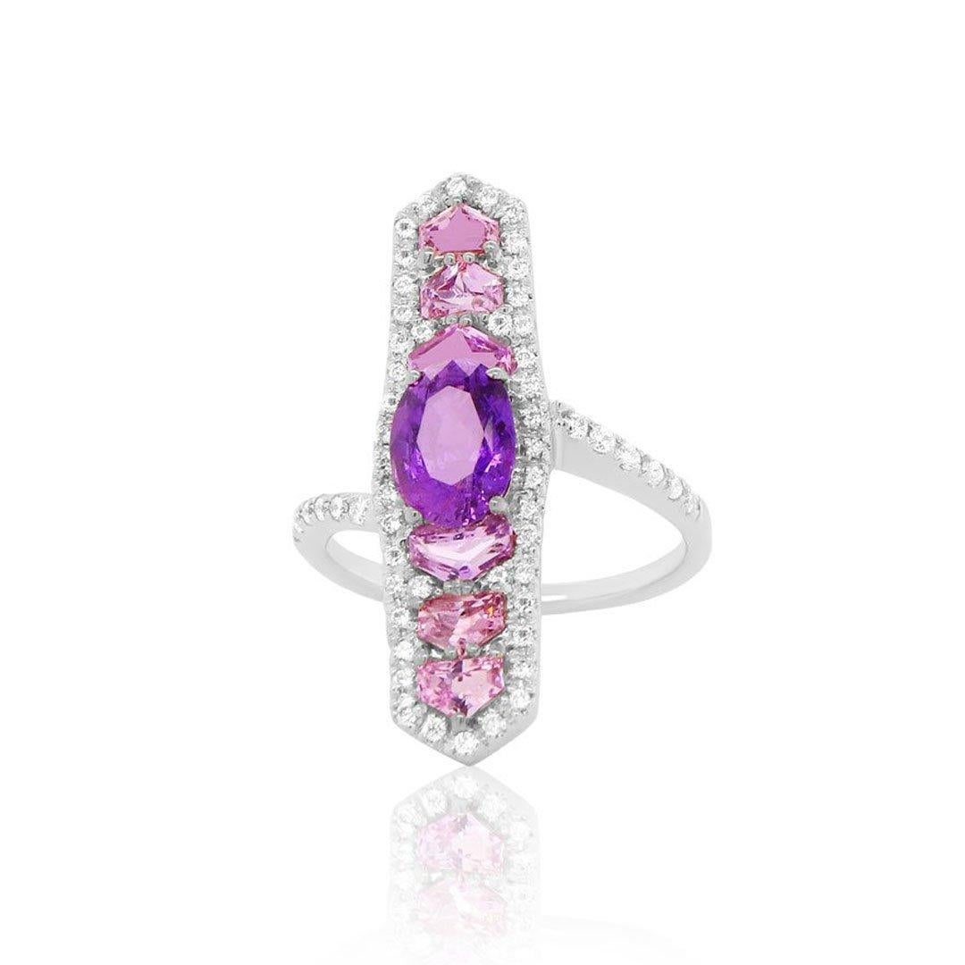 Contemporary Oval Purple Pink Sapphire Art Deco Hexagon Long Shield Cocktail Ring 18K Gold For Sale