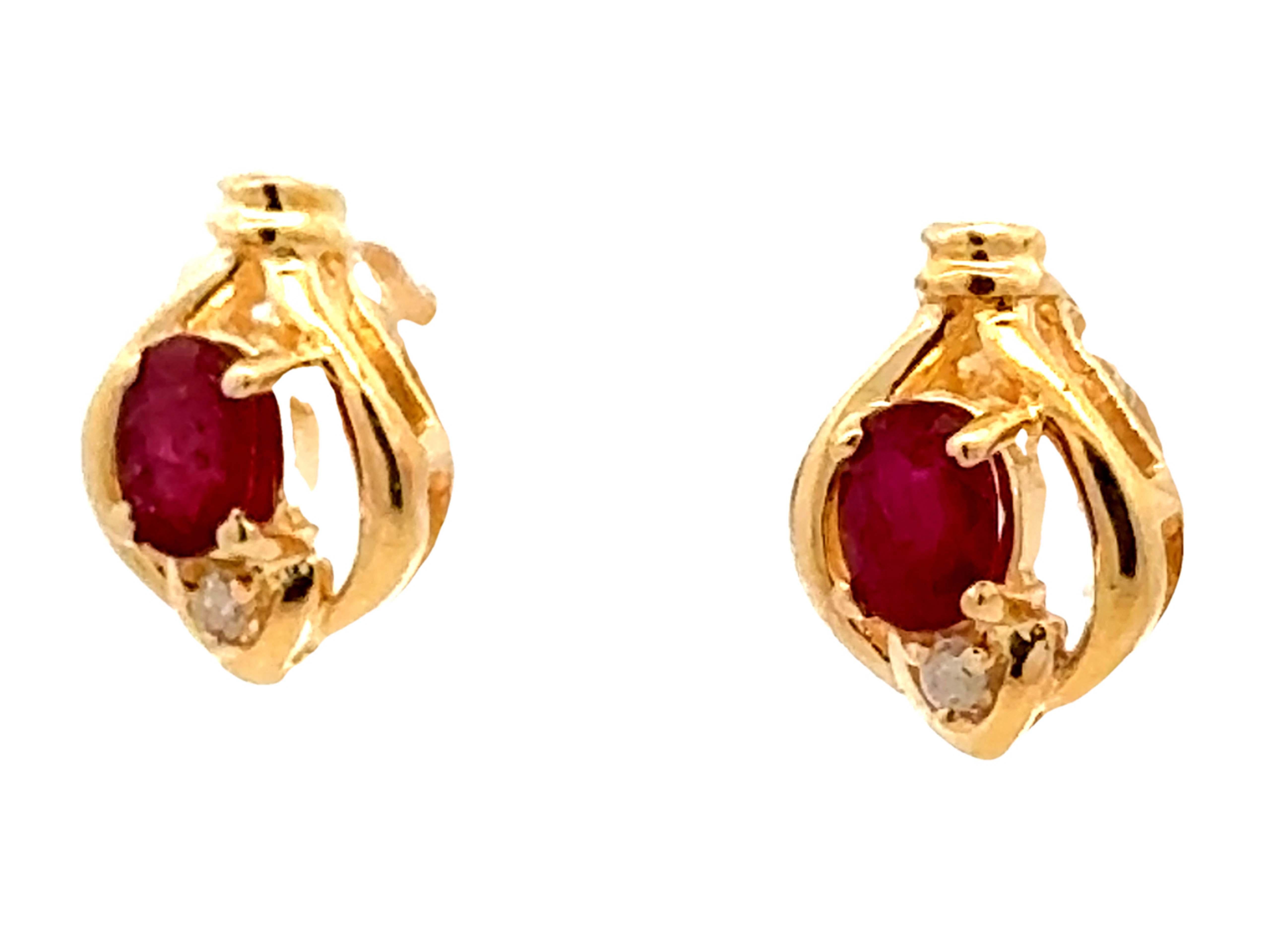 Oval Cut Oval Red Ruby and Diamond Stud Earrings 14k Yellow Gold For Sale