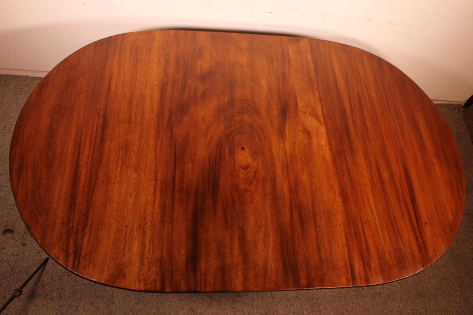 Oval Refectory Table In Walnut 19th Century For Sale 3