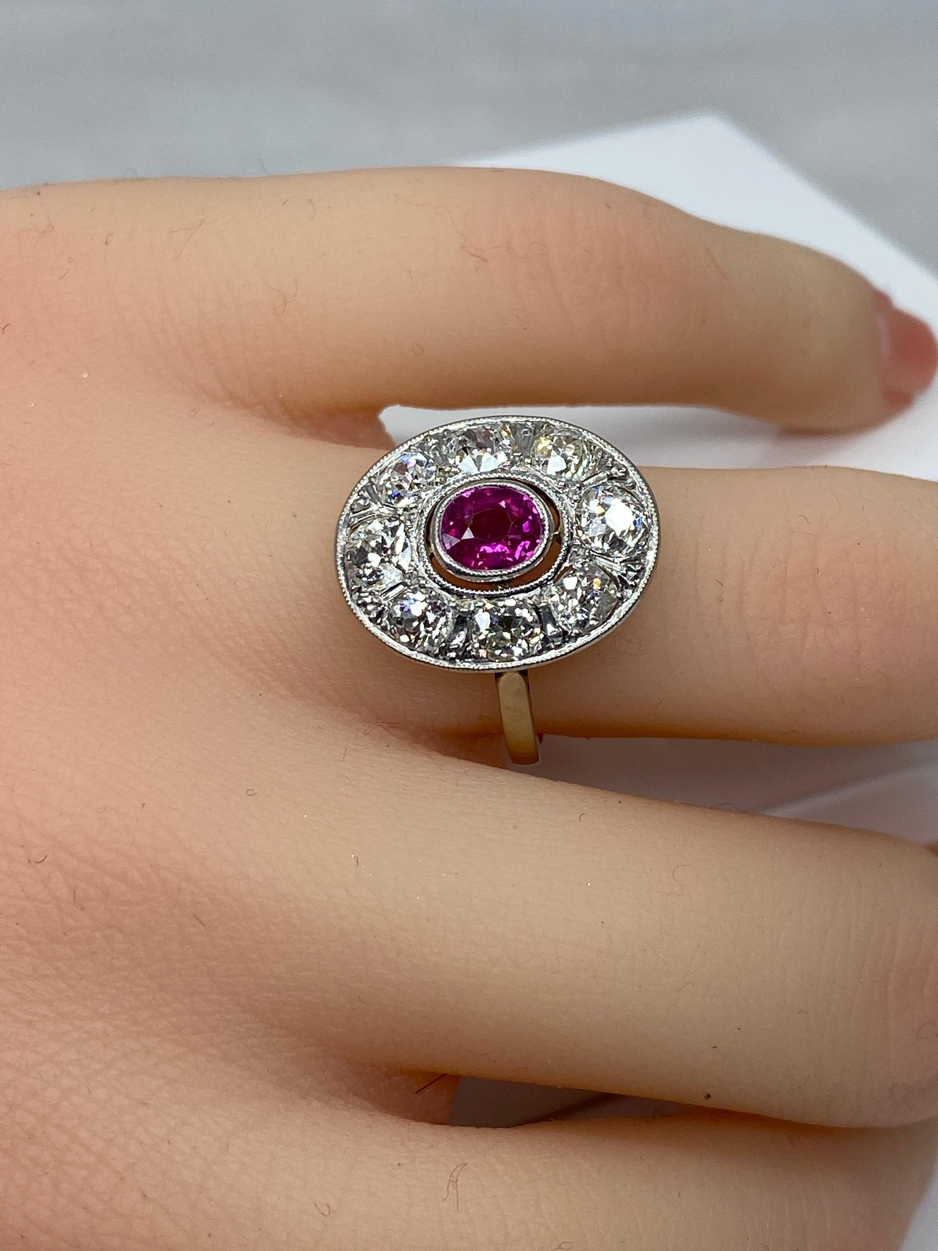 Oval Cut Oval Ring in 18 Carat Gold Set with a Ruby and Diamonds, 1900 Period For Sale