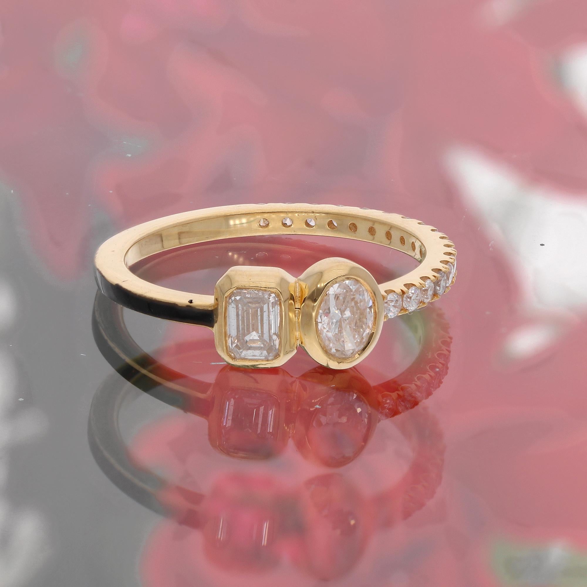 For Sale:  Oval Round & Emerald Cut Diamond Enamel Ring 14 Karat Yellow Gold Fine Jewelry 4