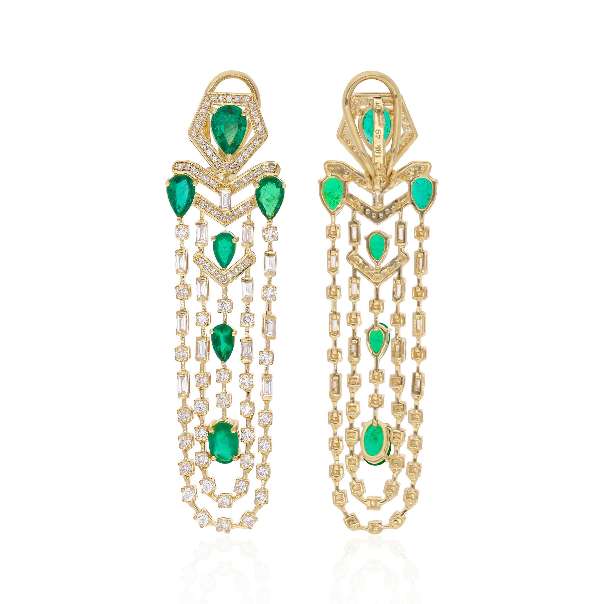 Item Code :- SEE-13232
Gross Wt. :- 17.32 gm
18k Yellow Gold Wt. :- 16.18 gm
Natural Diamond Wt. :- 2.80 Ct. ( AVERAGE DIAMOND CLARITY SI1-SI2 & COLOR H-I )
Emerald Wt. :- 4.01 Ct.
Earrings Size :- 55 mm approx.

✦ Sizing
.....................
We