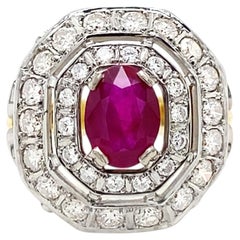 Bague octogonale en or jaune et blanc 18K avec double halo de rubis ovales et de diamants