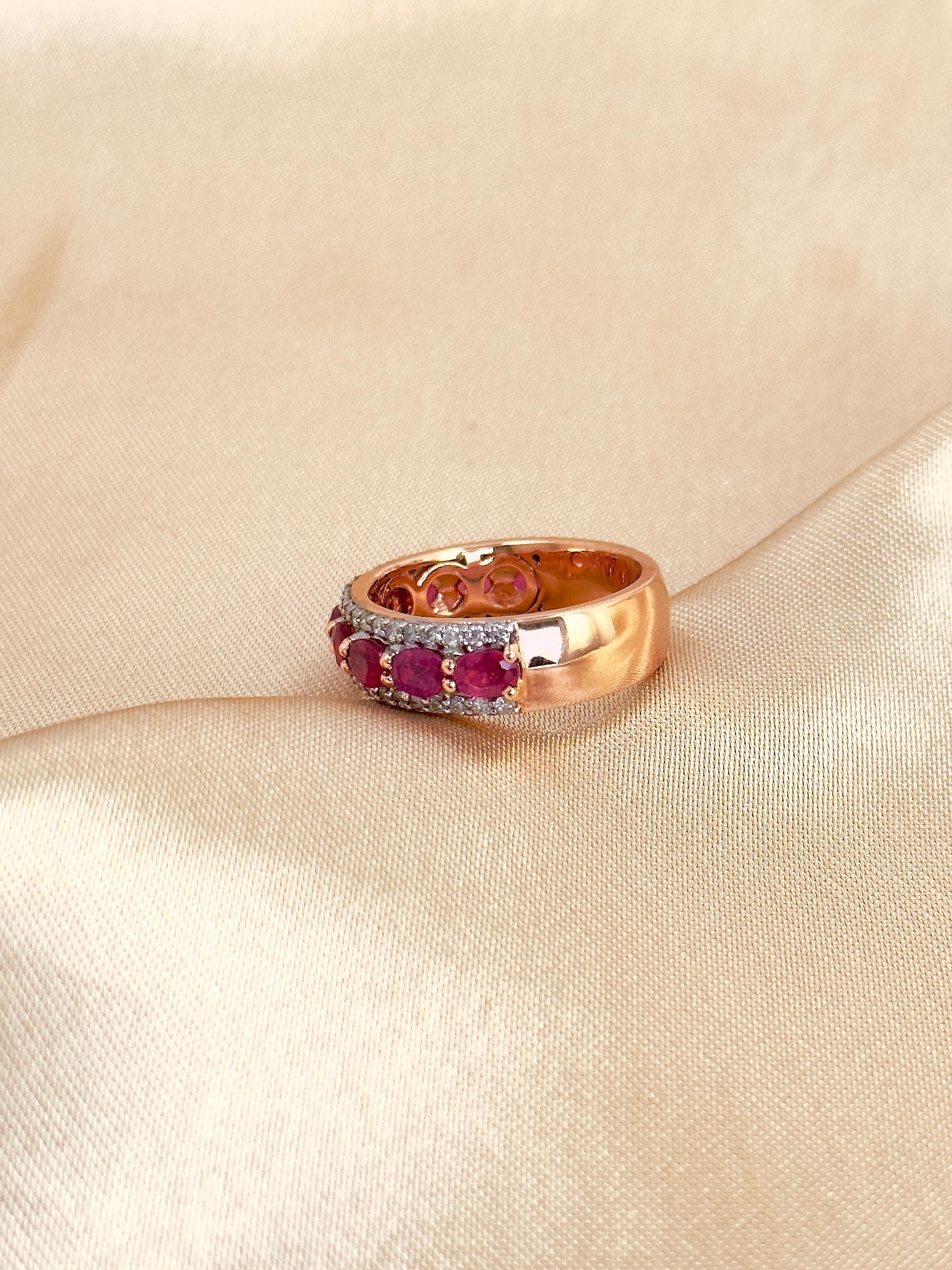 Oval Rubin und Diamant Half Eternity Band, 14k Solid Rose Gold Statement Ring für Damen oder Herren