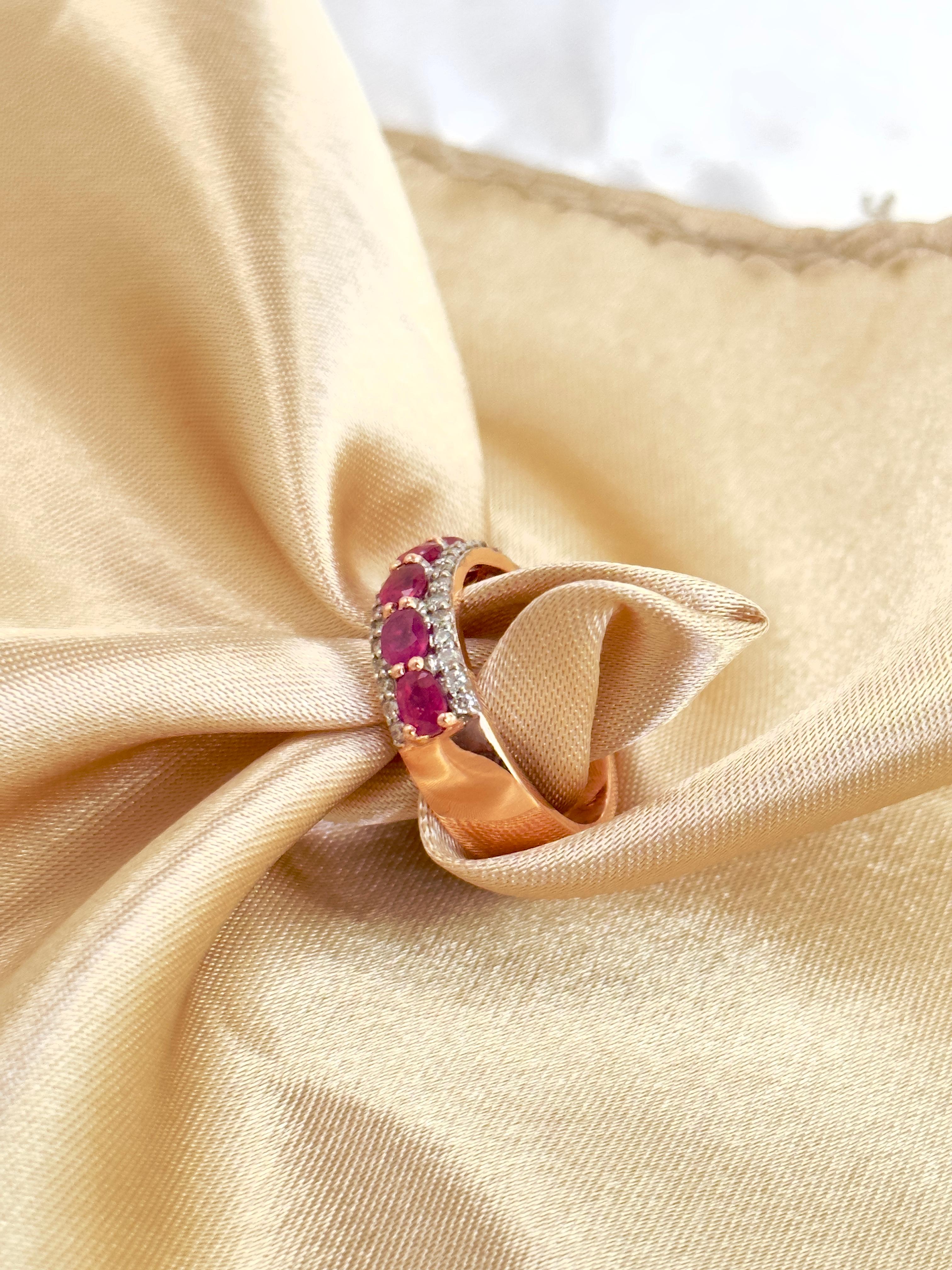 Oval Rubin und Diamant Half Eternity Band, 14k Solid Rose Gold Statement Ring 3