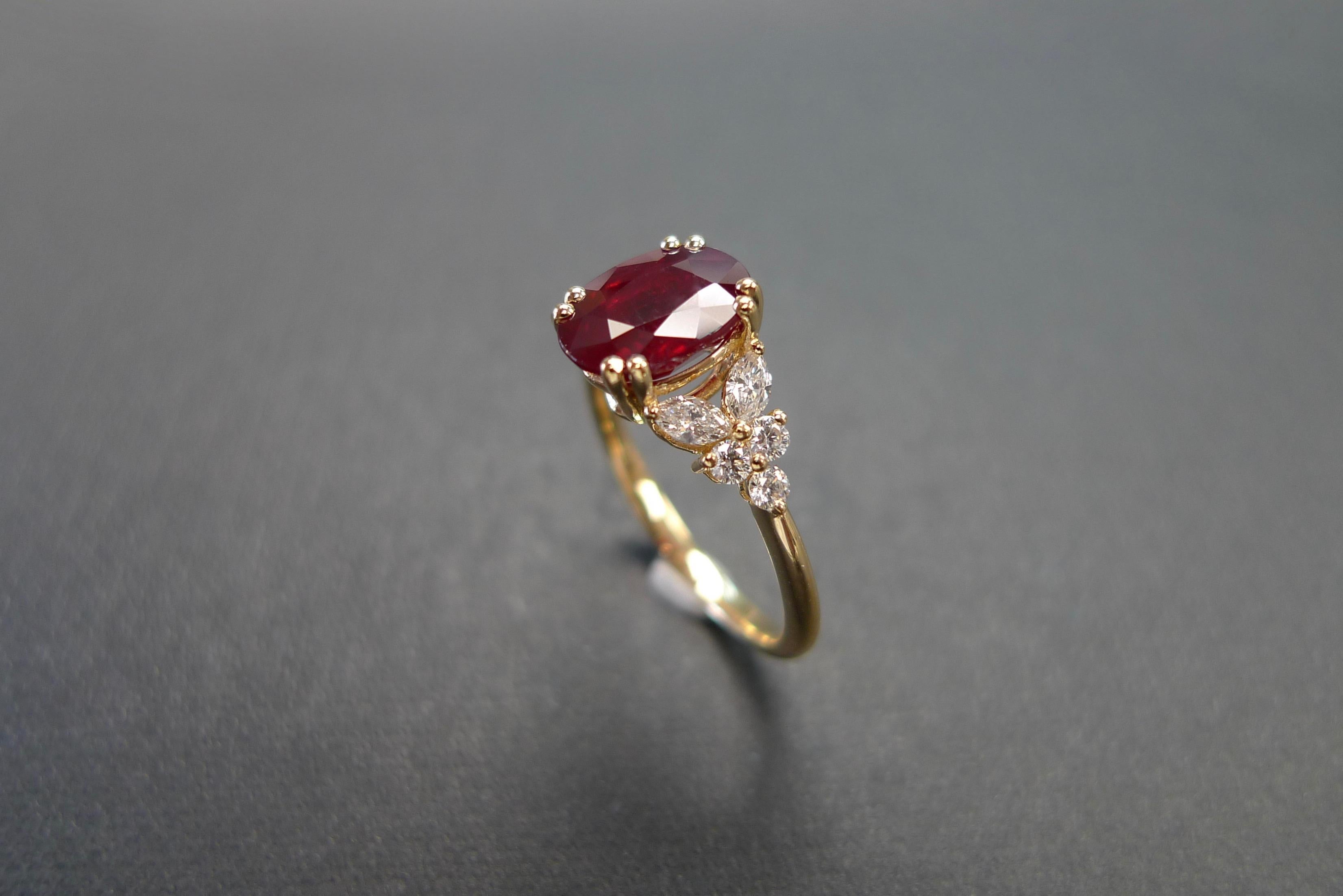 Im Angebot: Einzigartiger Verlobungsring mit ovalem Rubin Burma GRS-Zertifikat und Marquise-Diamant () 9