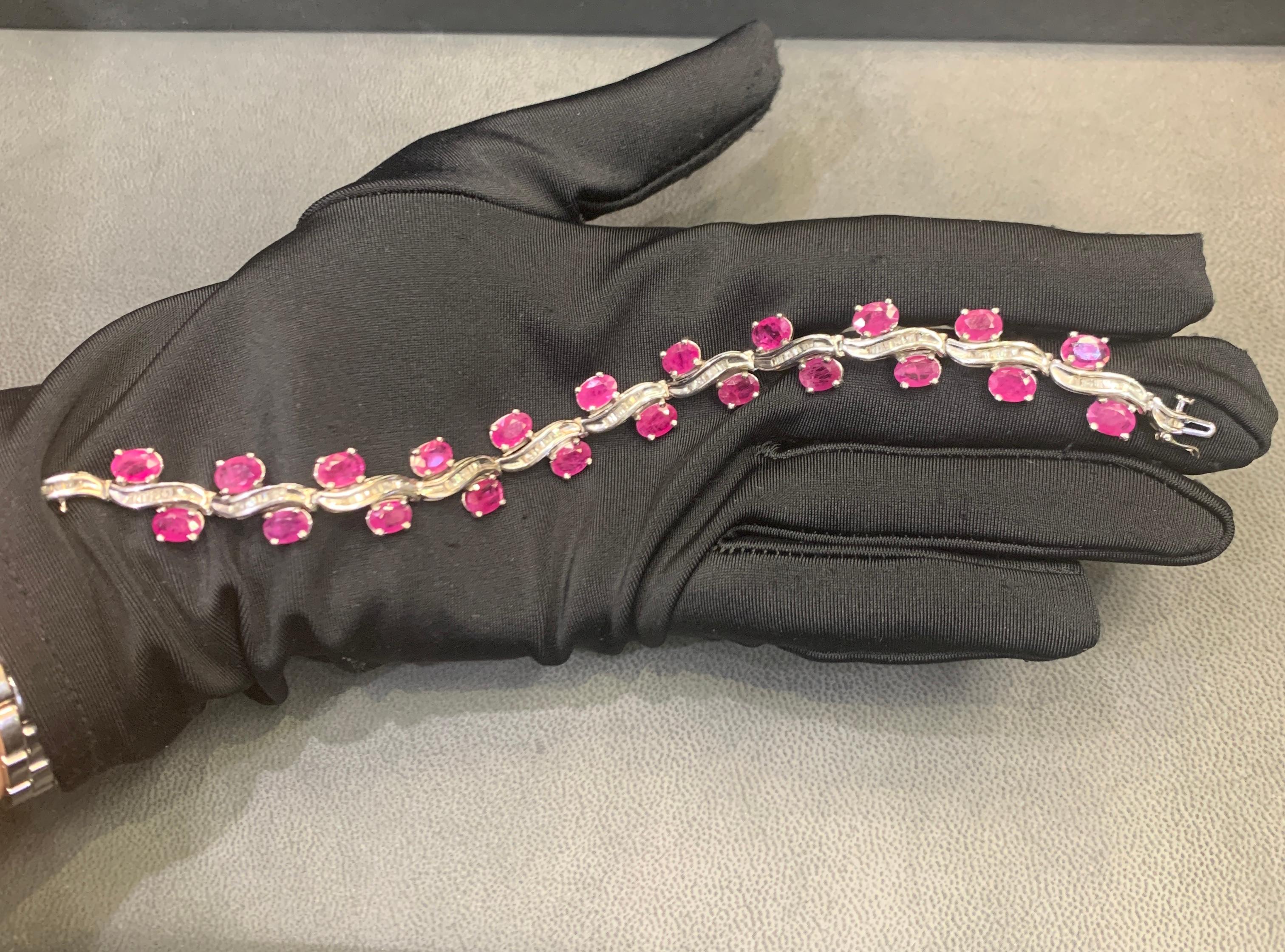 Oval Ruby & Diamond Bracelet In Excellent Condition For Sale In New York, NY