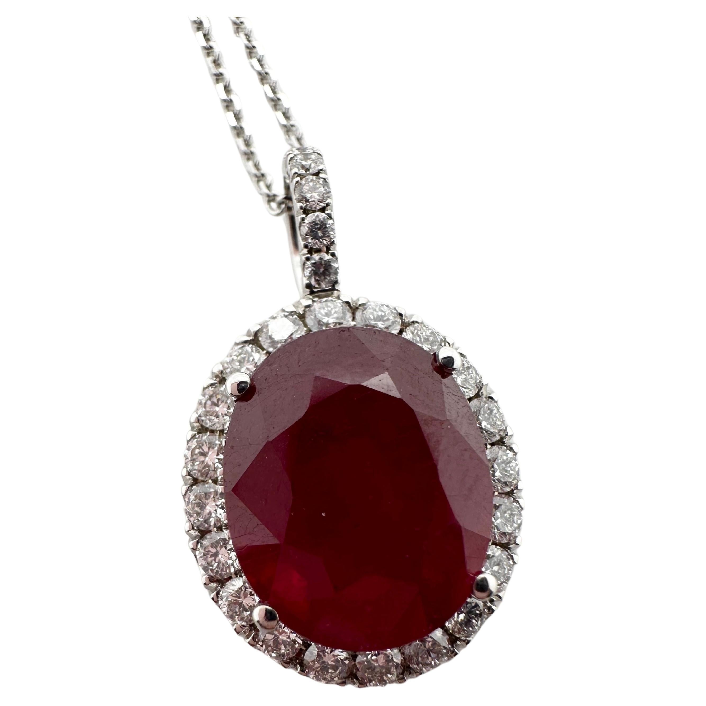 Collier pendentif ovale rubis diamant or 18KT en vente