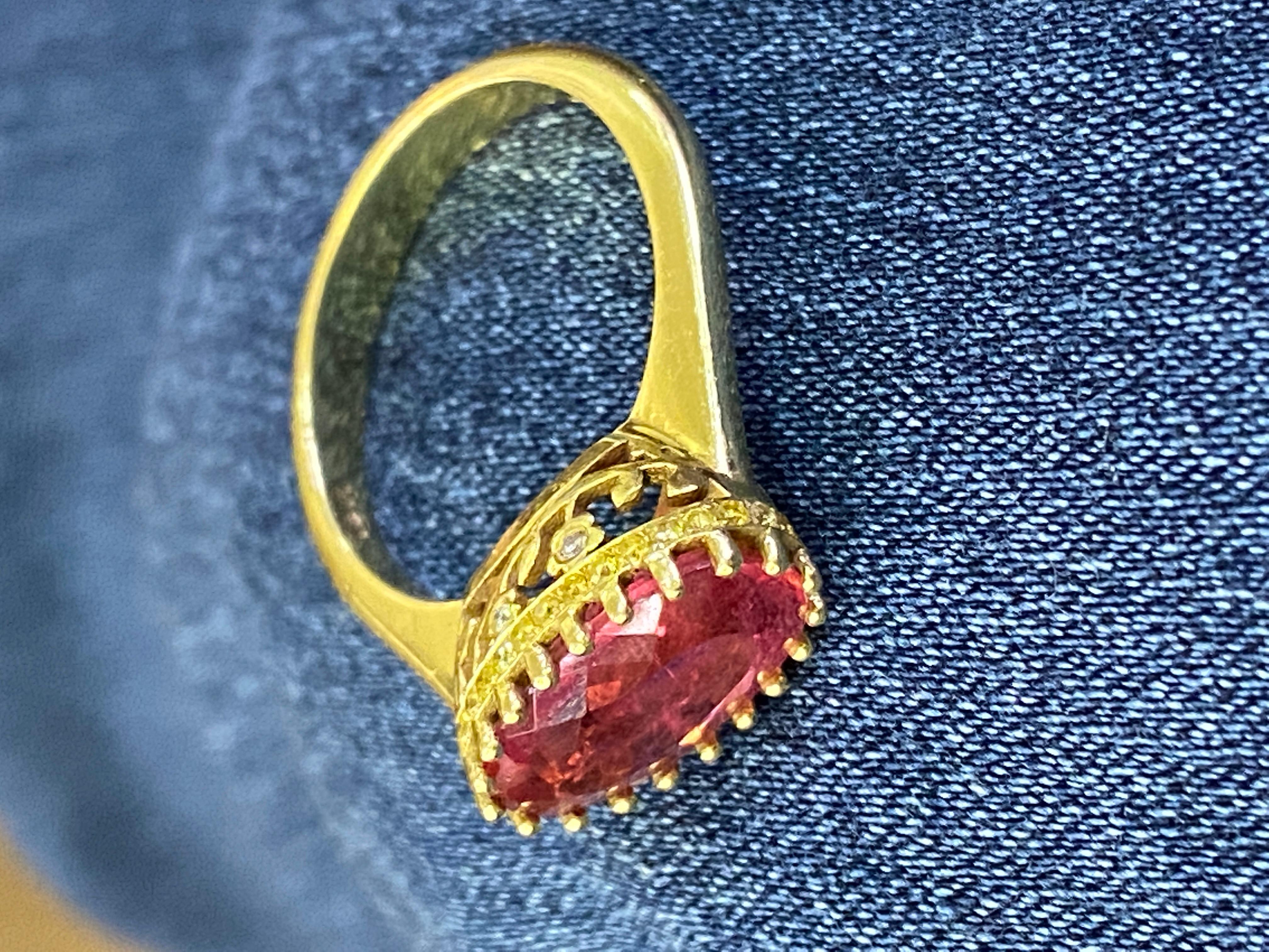 Oval Ruby-Pink Tourmaline and Yellow Diamond Ring For Sale 2