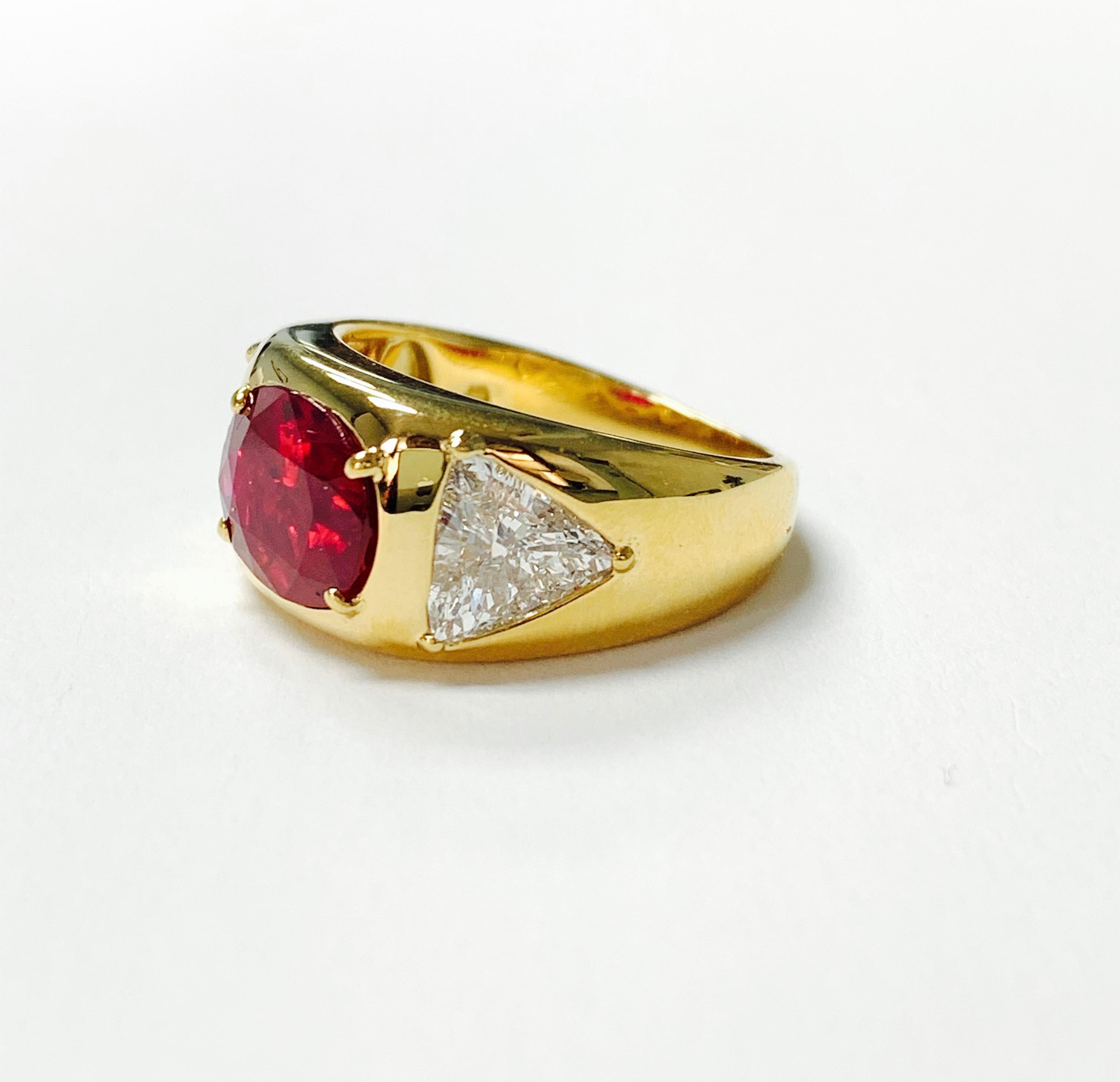 Ovaler Rubinring und Trillion Diamant Verlobungsring in 18K Gold, AGL zertifiziert (Ovalschliff) im Angebot