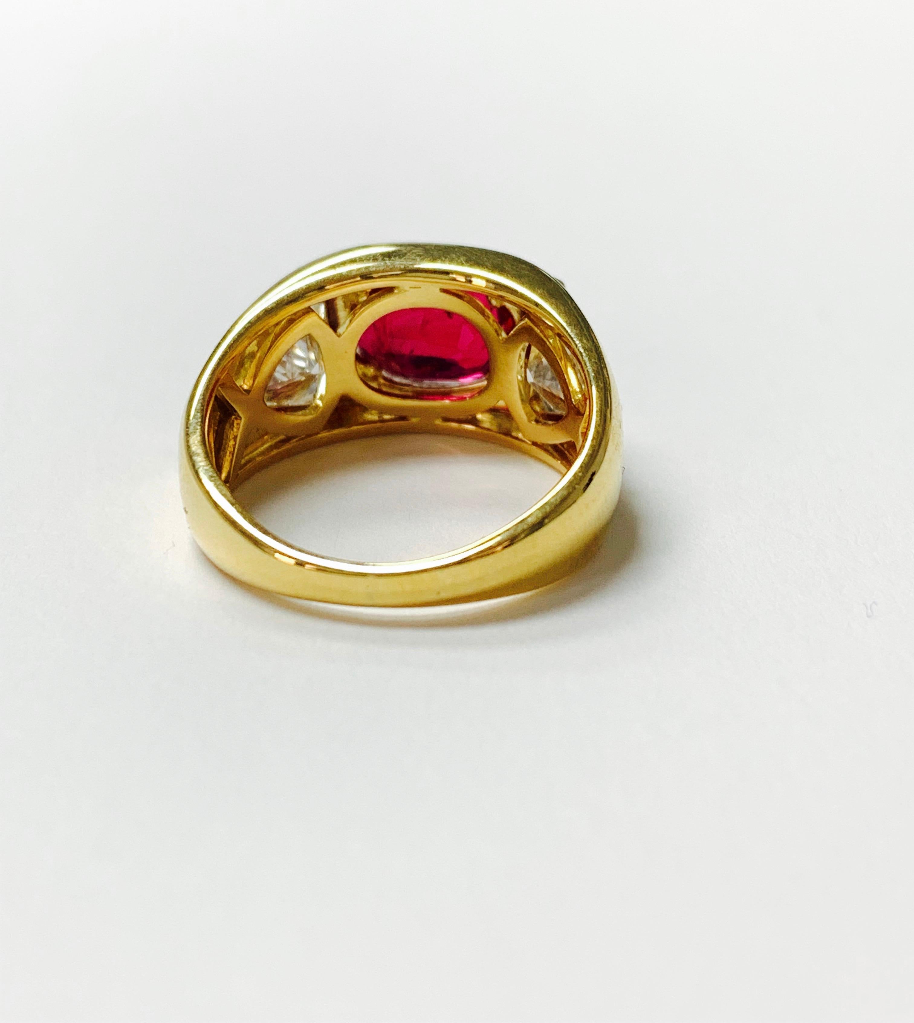 Oval Ruby Ring And Trillion Diamond Engagement Ring in 18K Gold, AGL Certified In New Condition For Sale In New York, NY