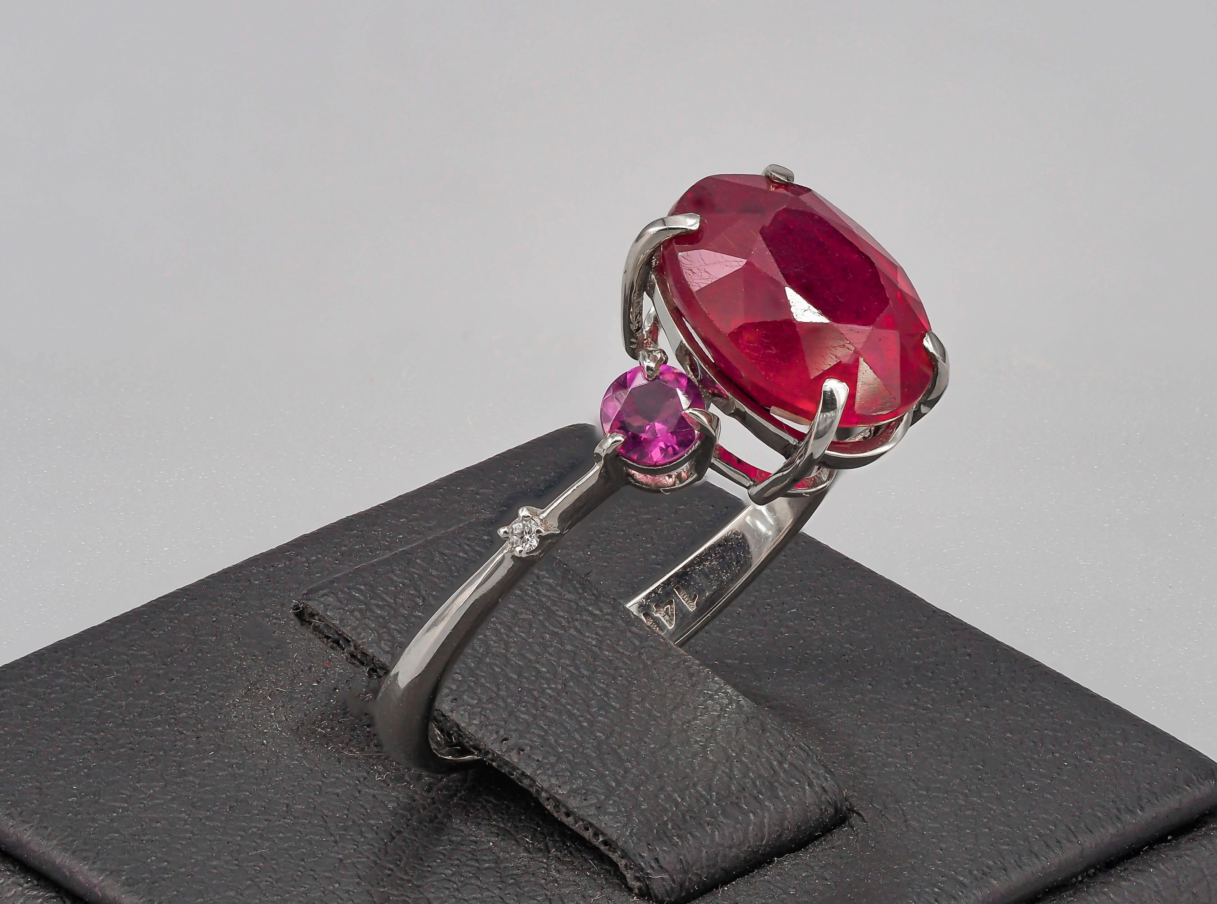 Oval ruby ring.  In New Condition For Sale In Istanbul, TR