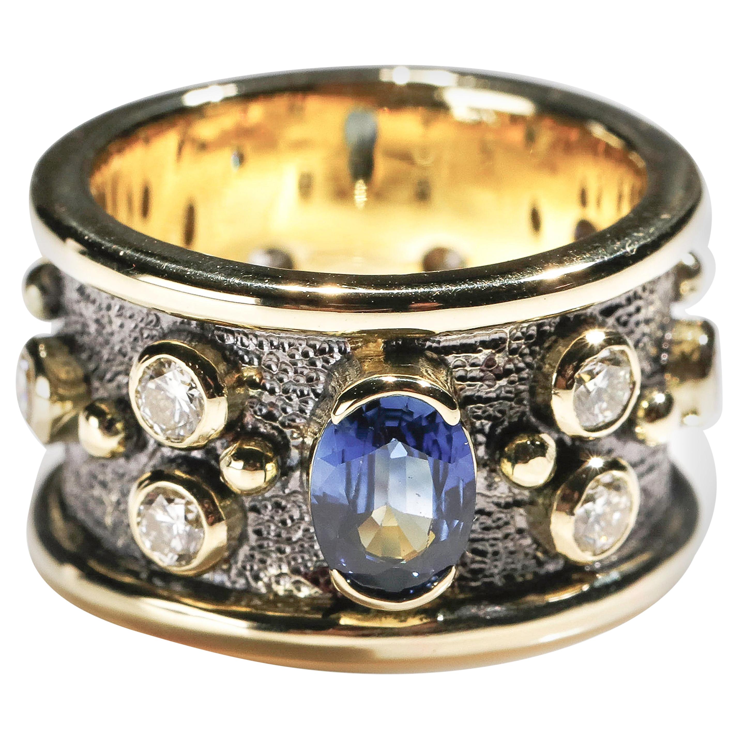 Oval Sapphire 1 Carat Diamond 18 Karat Yellow Gold Cigar Band Ring US Size 8 For Sale