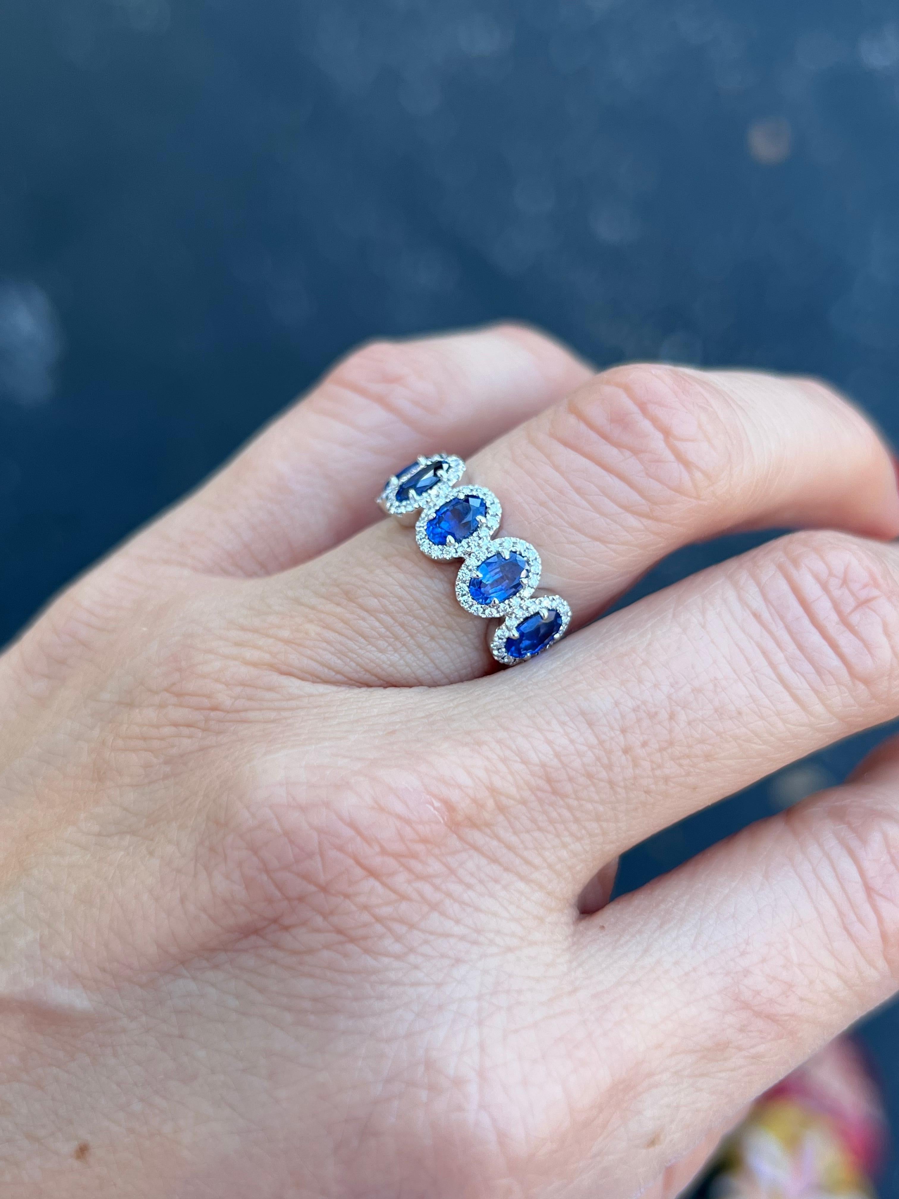 Oval Sapphire and Diamond Band Ring on Platinum In New Condition For Sale In Miami, FL