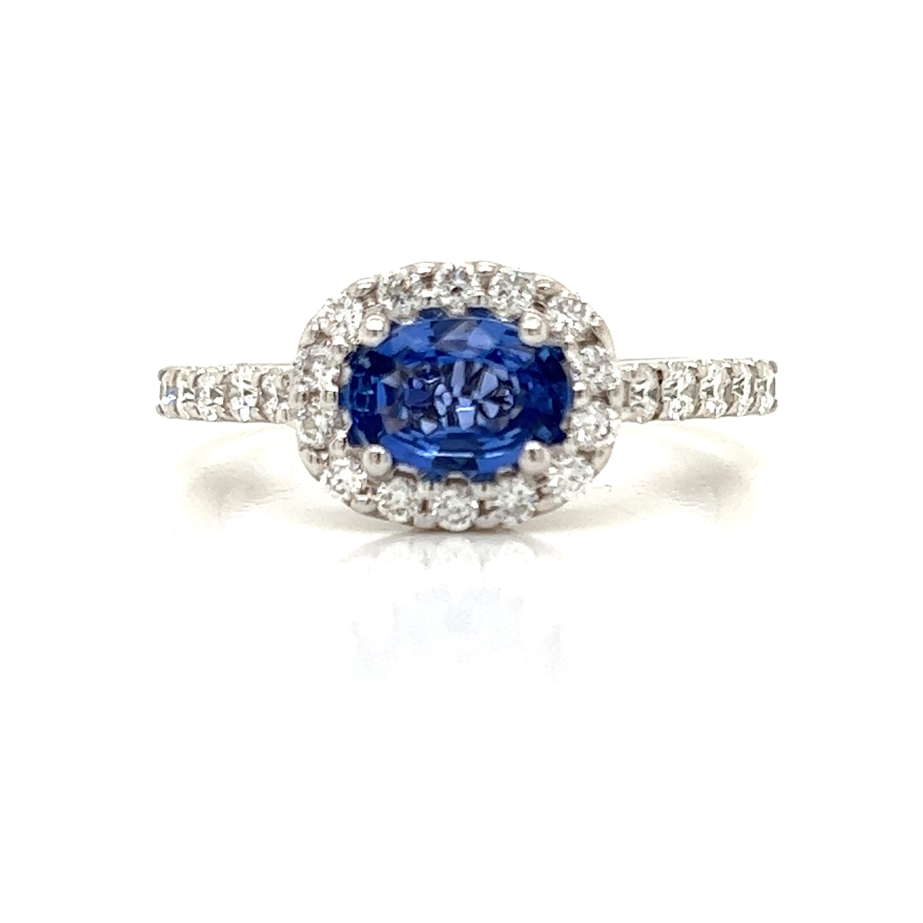 Oval Sapphire and Diamond Ring In New Condition For Sale In Derby, NY
