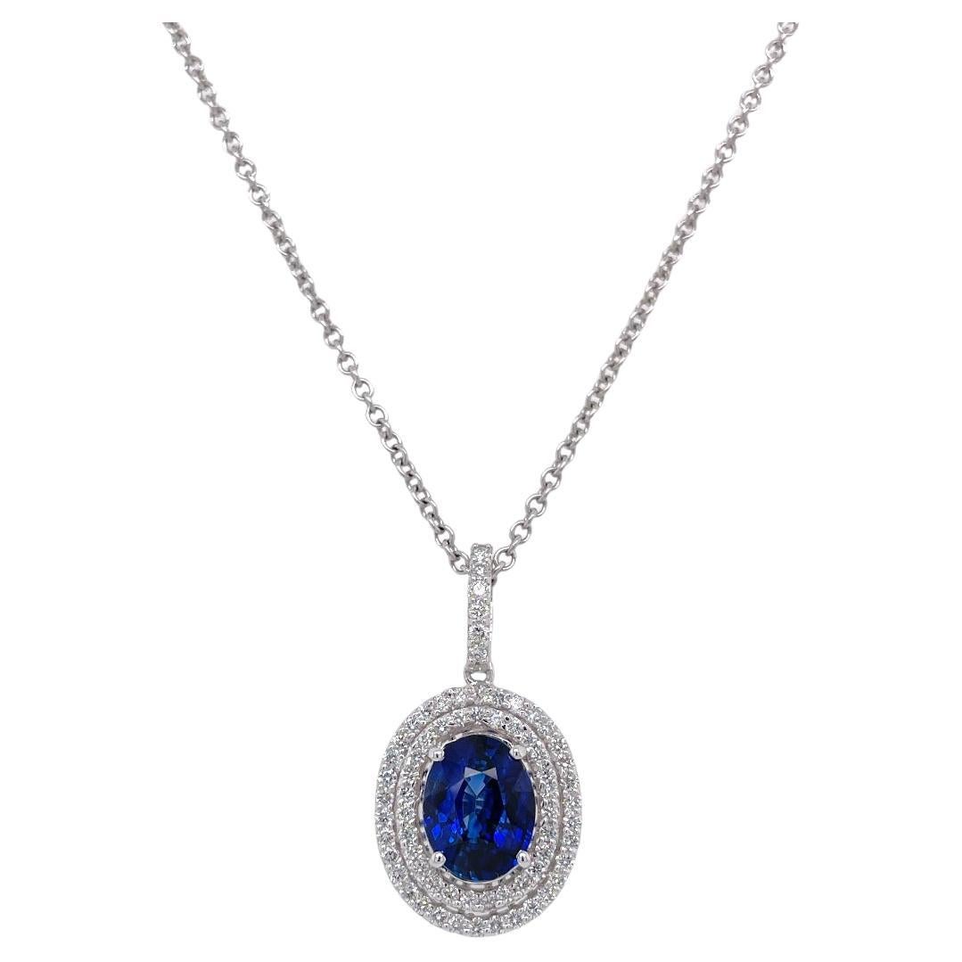 Pendentif double halo en saphir ovale et diamant  en vente