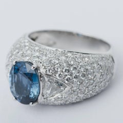 Oval Sapphire & Diamond Pavé Ring – White Gold - '90s