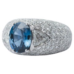 Oval Sapphire & Diamond Pavé Ring – White Gold - '90s