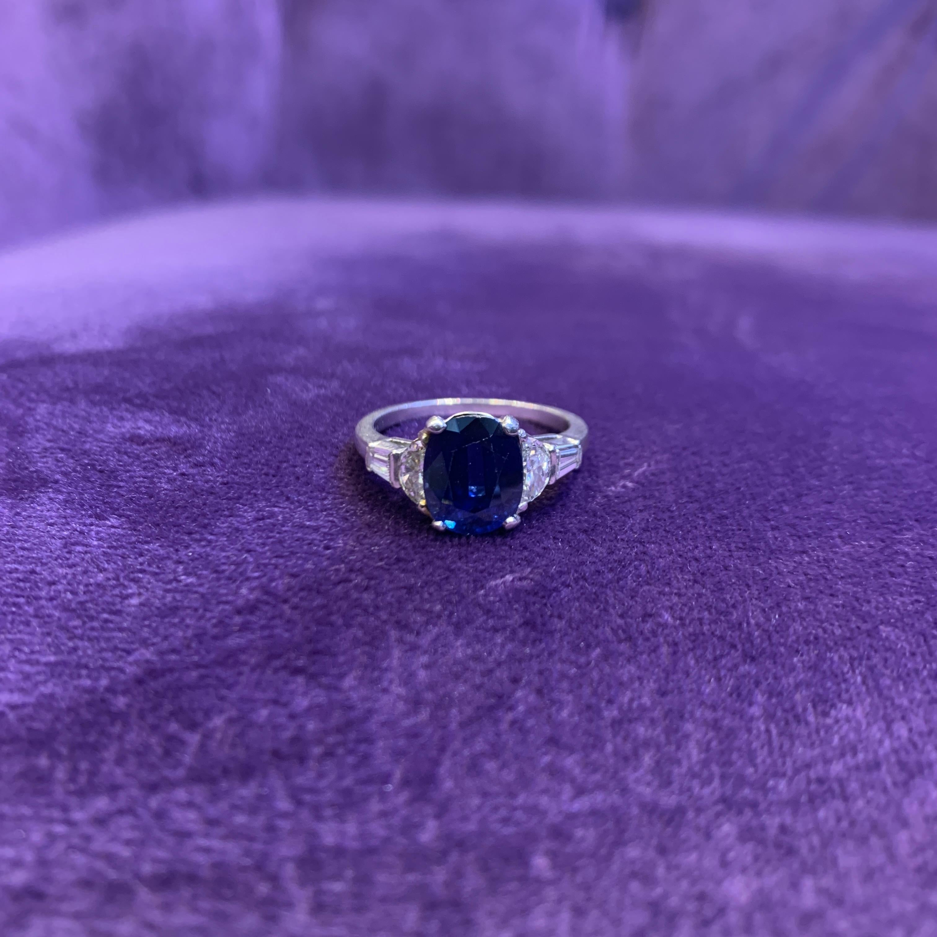 Oval Sapphire & Diamond Ring For Sale 1