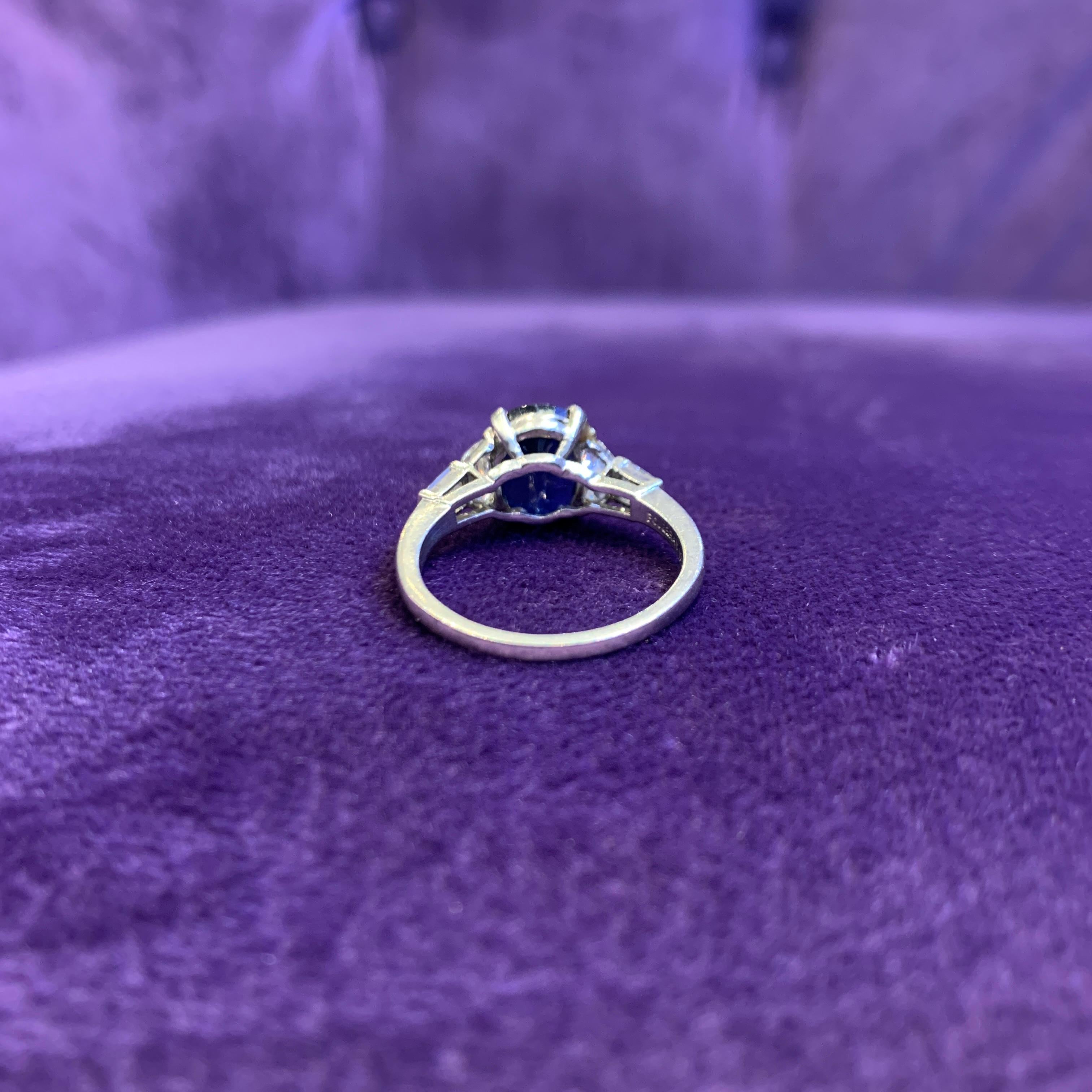 Oval Sapphire & Diamond Ring For Sale 3