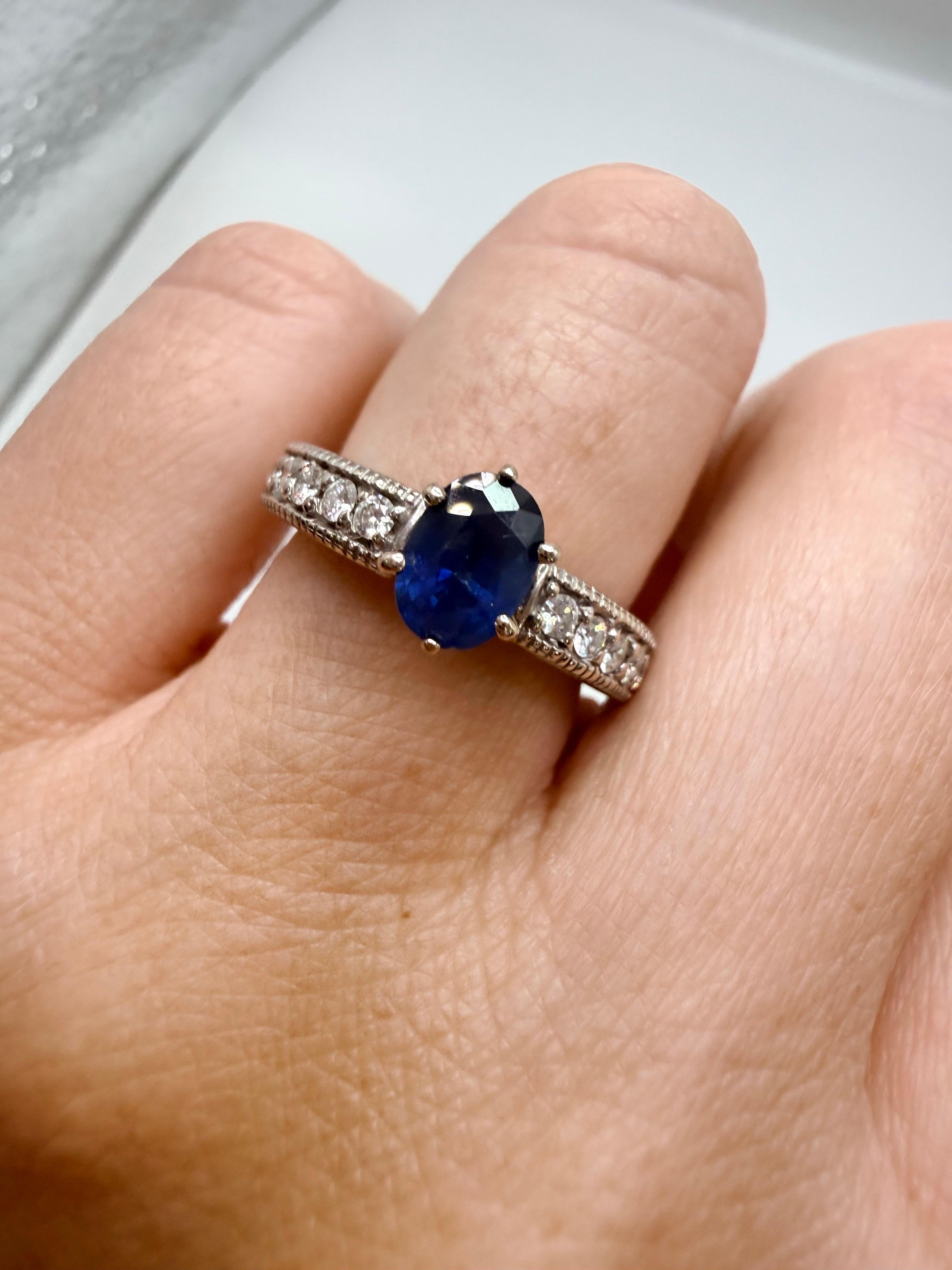 Anillo de compromiso zafiro ovalado oro 14KT en venta 3