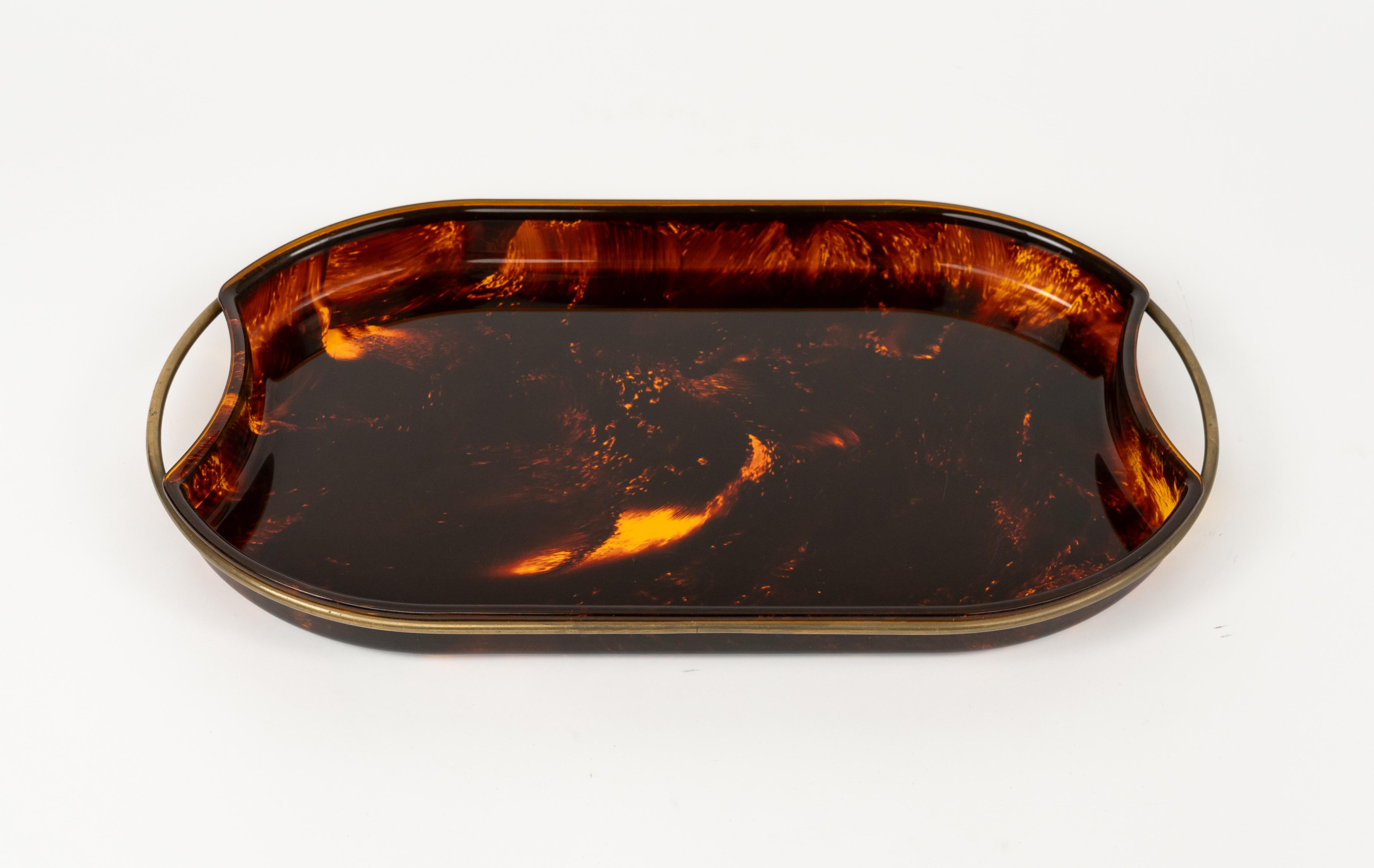 Oval Serving Tray in Effect Tortoiseshell Lucite & Brass by Guzzini, Italy 1970s For Sale 2