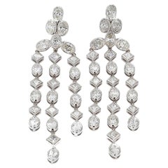 Chandellier Chandellier-Diamant-Ohrringe in ovaler Form aus 18 Karat Weißgold
