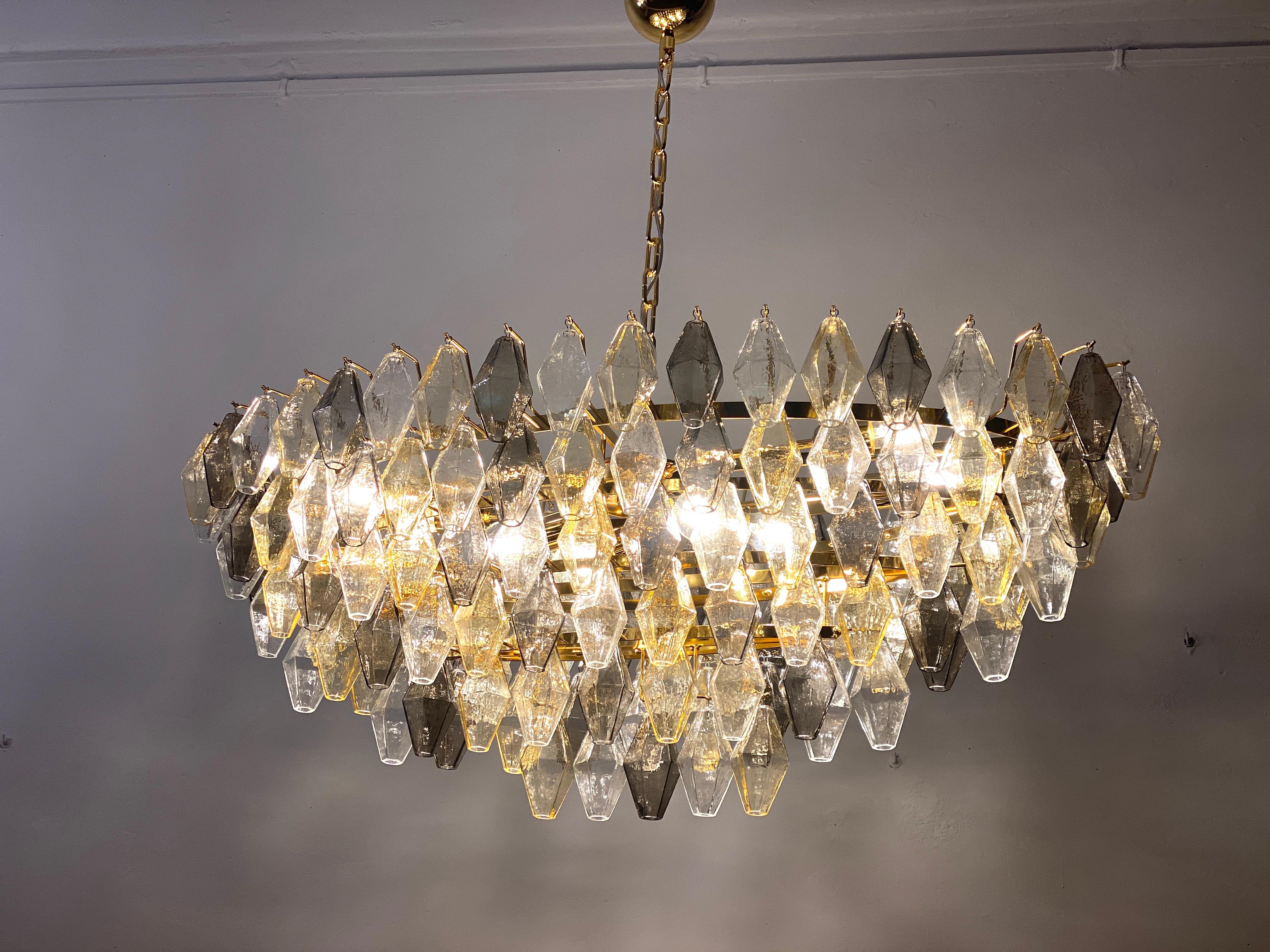 Fine XX secolo Lampadario o plafoniera in vetro di Murano grigio e ambra di forma ovale in vendita