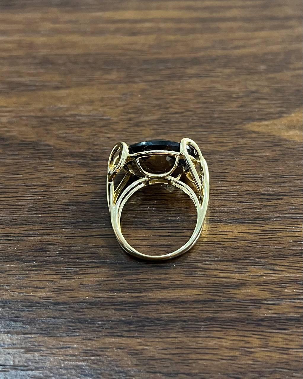 Oval Shape Brown Smoky Quartz 14K Yellow Gold Statement Cocktail Ring For Sale 2