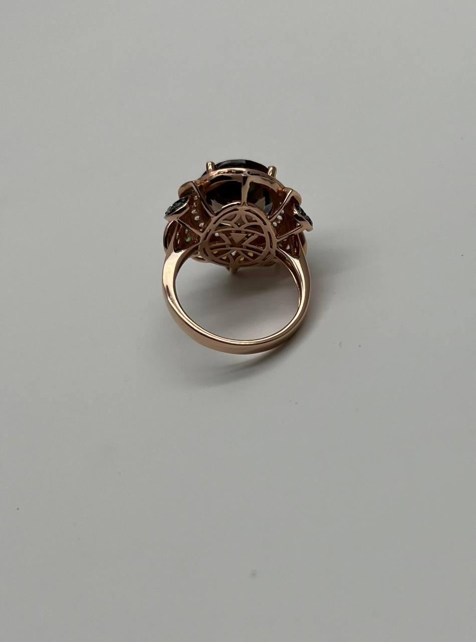 Forma Ovalada Cuarzo Ahumado Marrón Diamante Blanco Halo Engastado Piedra Preciosa Anillo de Oro Floral en venta 3