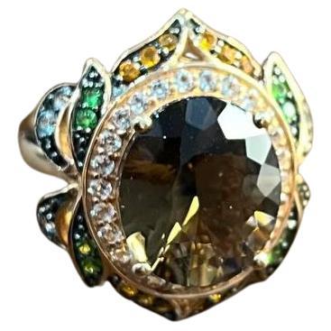 Forma Ovalada Cuarzo Ahumado Marrón Diamante Blanco Halo Engastado Piedra Preciosa Anillo de Oro Floral en venta