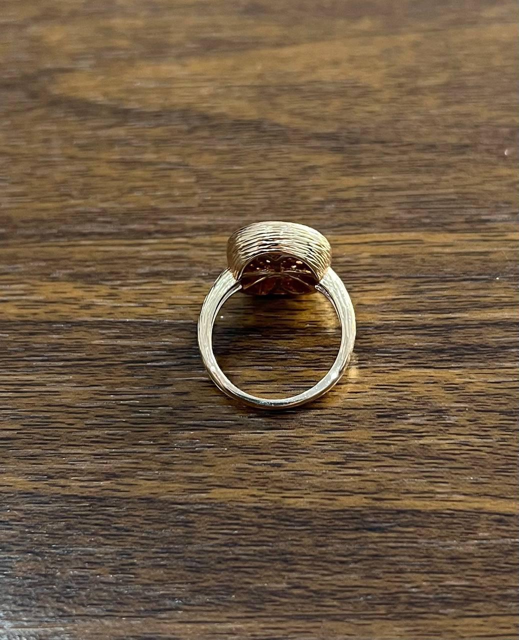 Anello con pavé di diamanti di forma ovale in oro rosa 14 carati con struttura a Branch in vendita 3