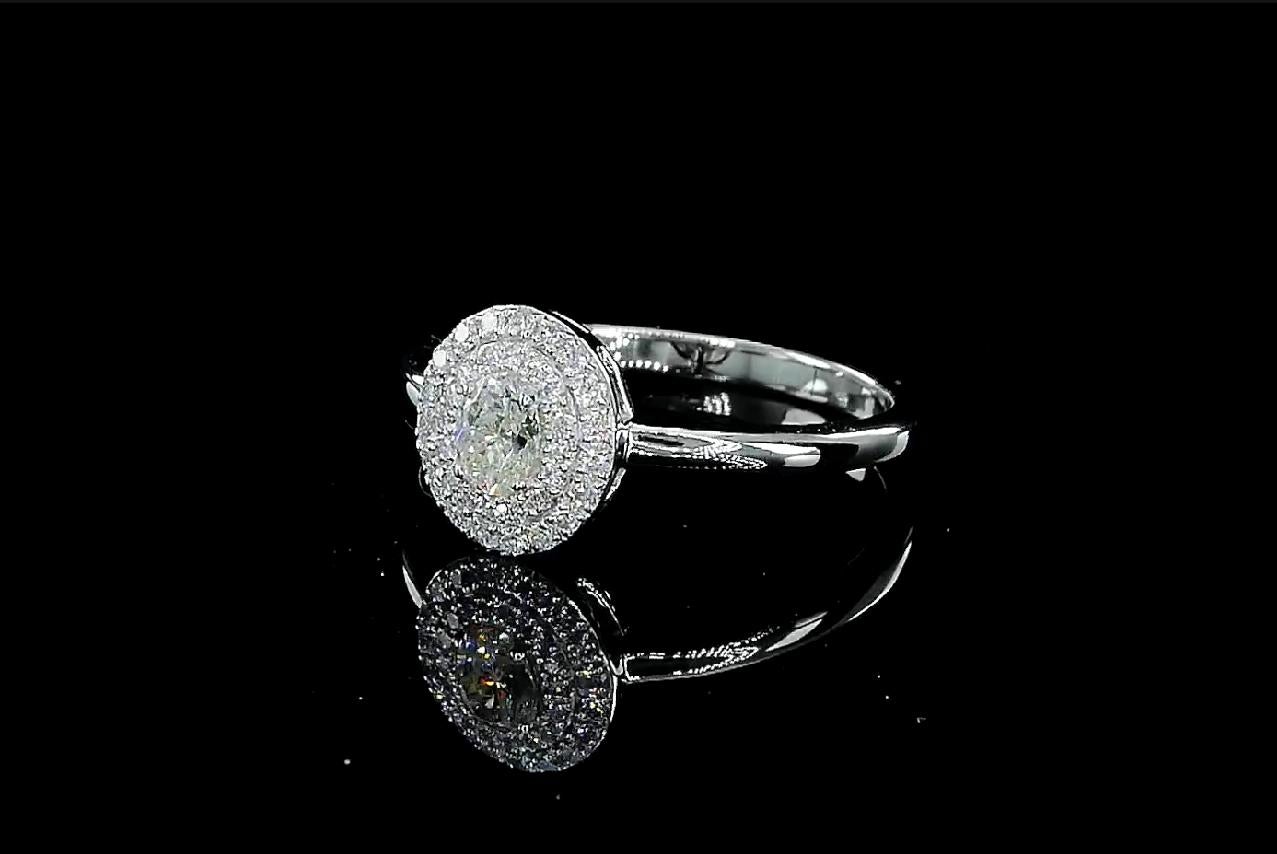 Oval Shape Diamond Ring In New Condition For Sale In บางรัก, TH