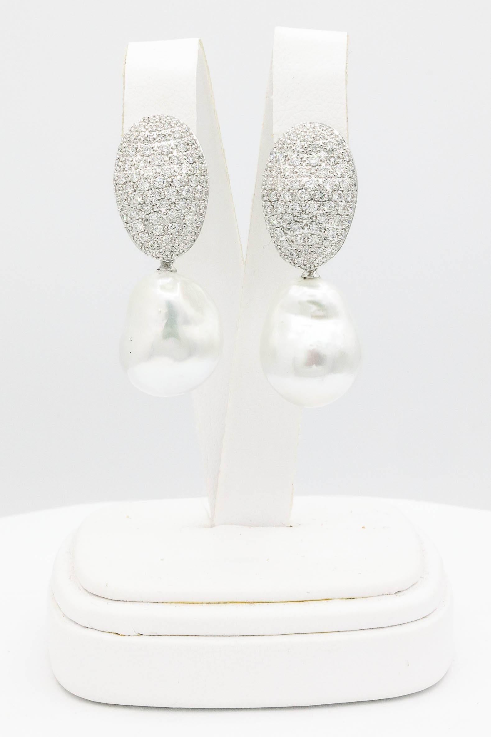 Contemporary Day & Night South Sea Baroque Pearl Diamond Earrings 2.10 Carats 18K For Sale