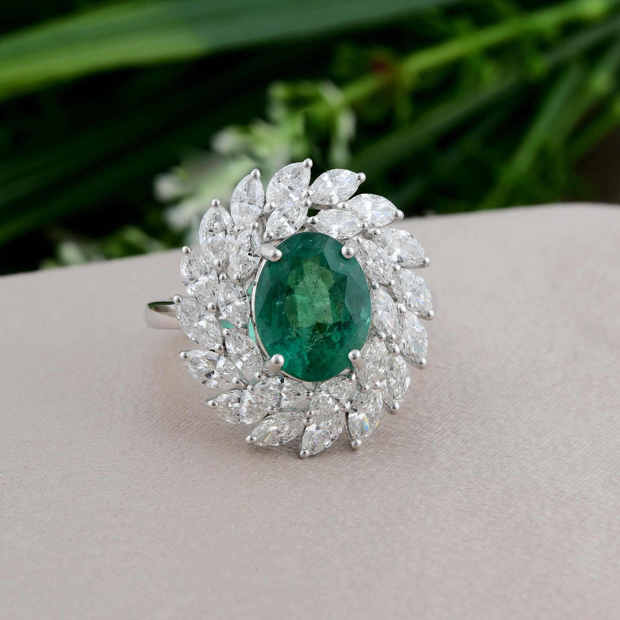 Women's Oval Shape Emerald Gemstone Cocktail Ring Diamond 18 Karat White Gold Jewelry For Sale