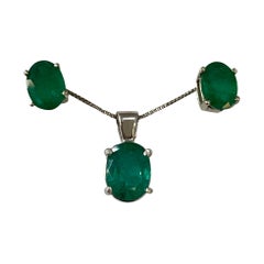 Oval Shape Emerald Pendant Necklace & Earrings 14 Karat White Gold with Chain