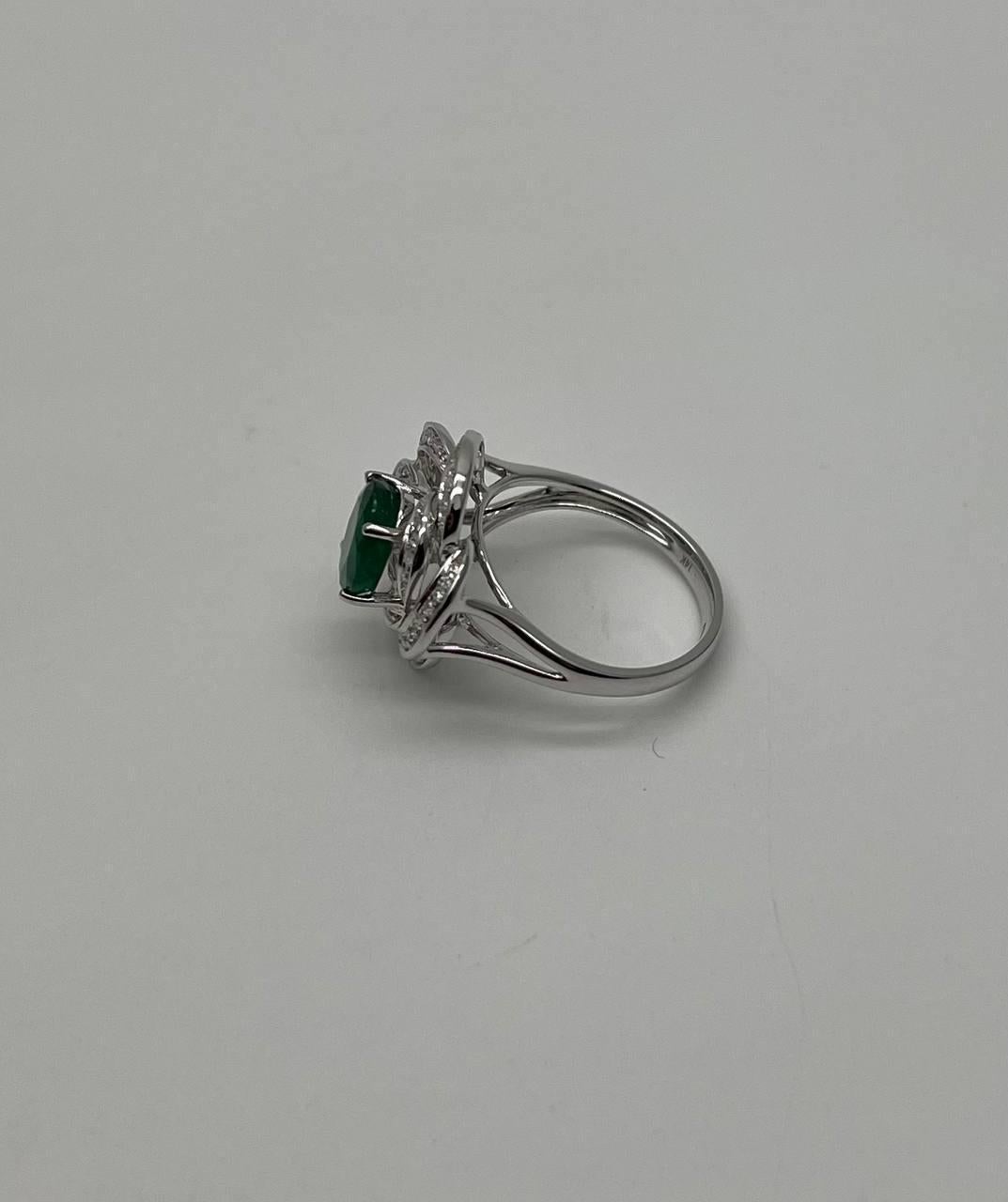 Oval Shape Green Emerald 14K White Gold Diamond Halo Floral Flower Spirals Ring In New Condition For Sale In Oakton, VA