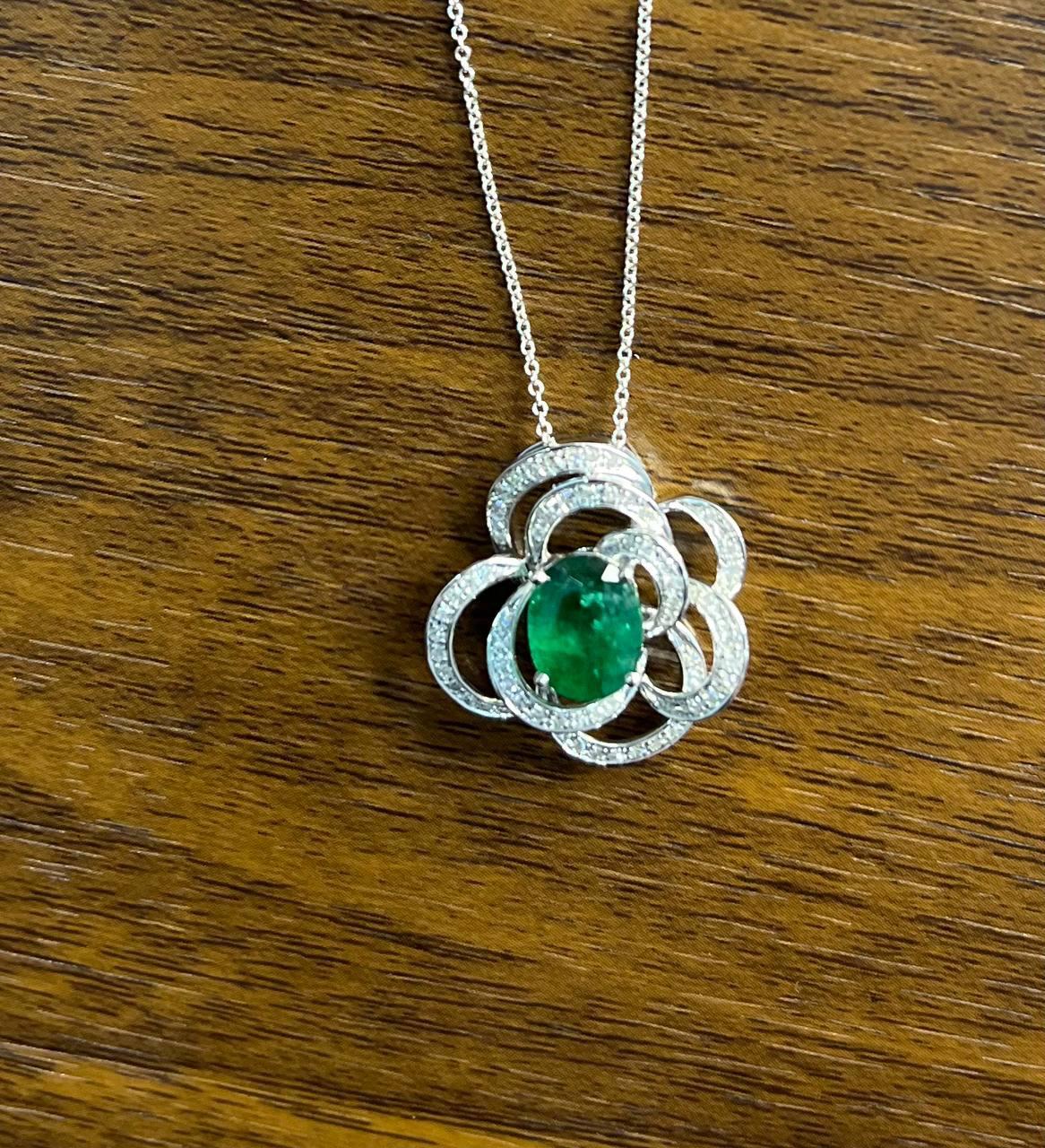 Women's Oval Shape Green Emerald White Diamond Halo 14K White Gold Pendant Necklace For Sale