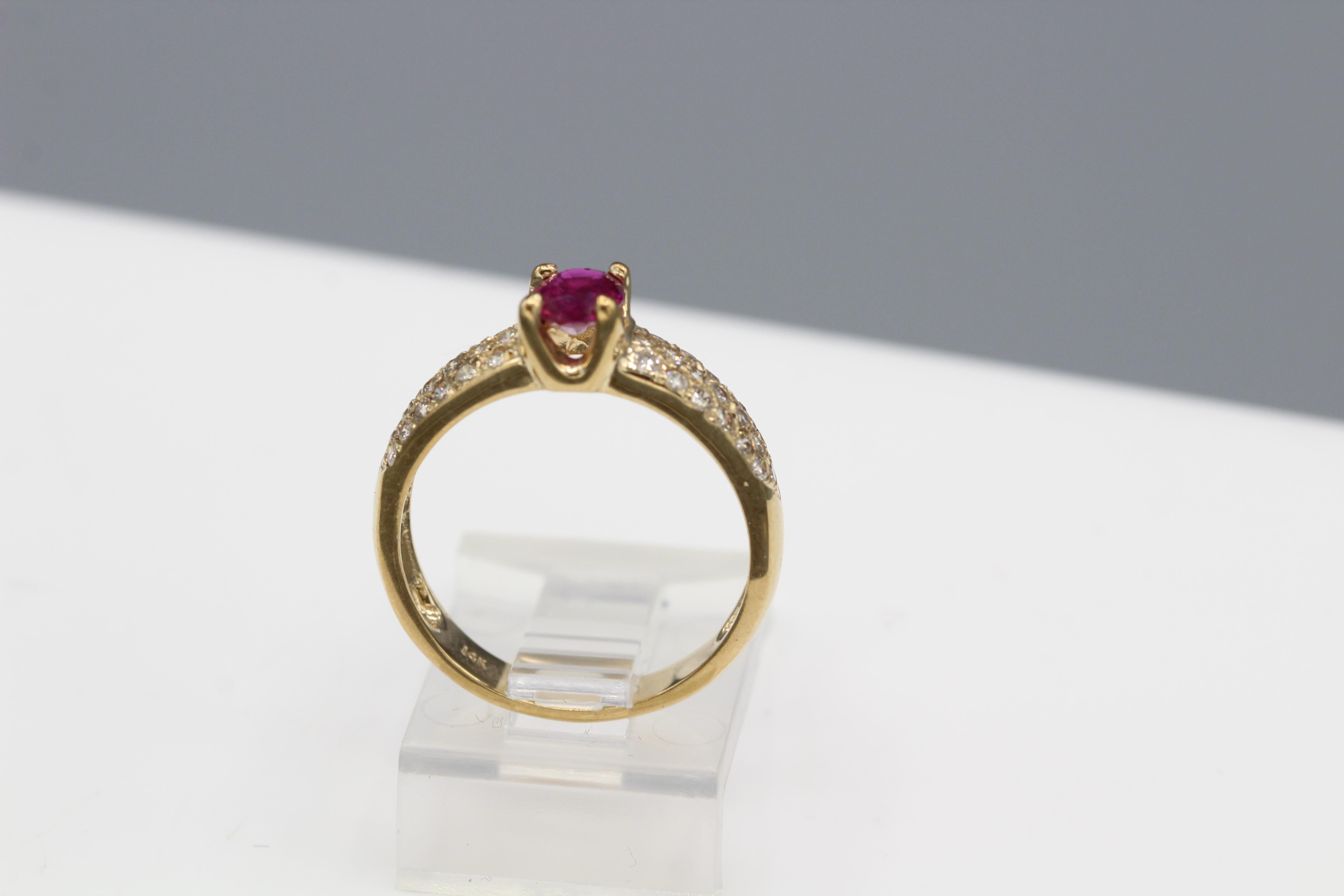 Oval Shape Natural Ruby Ring Ruby 0.65 Carat 14 Karat Yellow Gold & Diamonds In New Condition For Sale In Brooklyn, NY