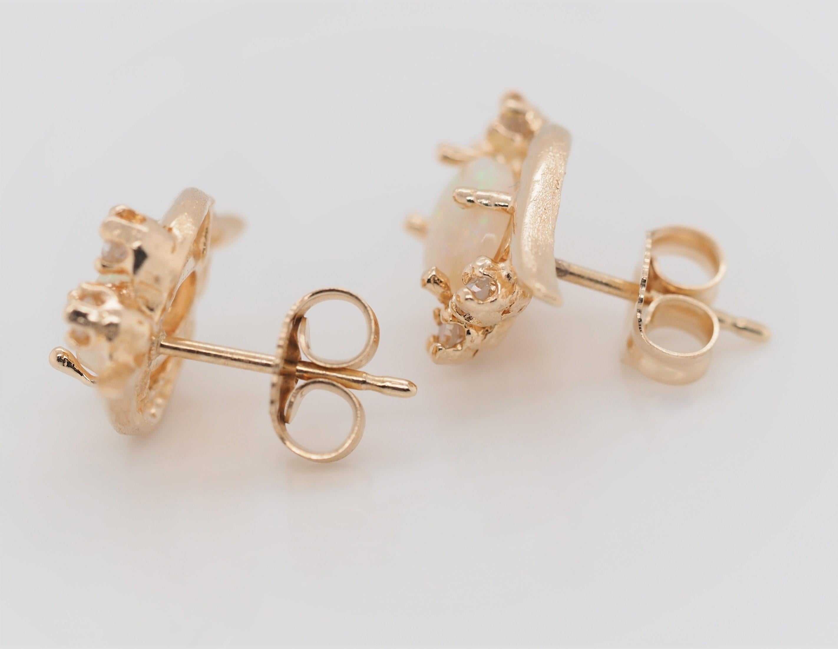Oval Shape Opal and Diamond Stud Earrings of 14 Karat Yellow Gold 2