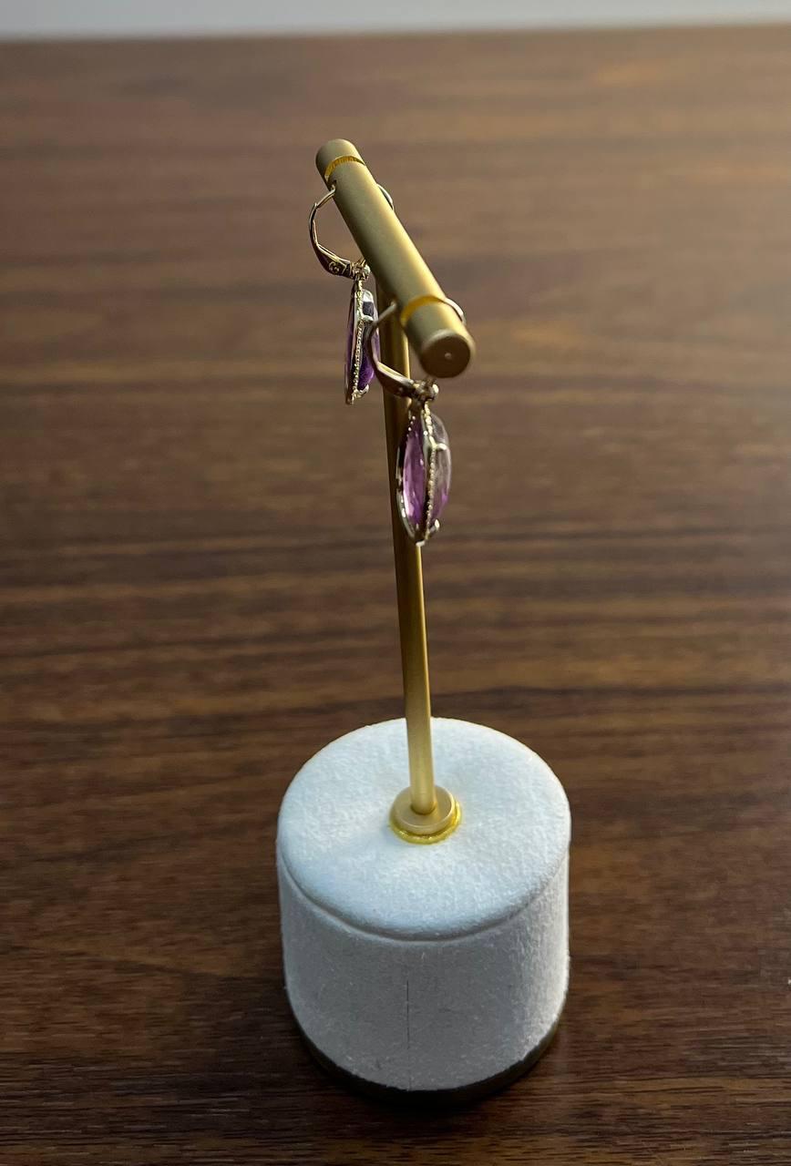 Pendientes Cabujones Amatista Violeta Púrpura Forma Ovalada Oro Amarillo 14K Diamantes en venta 7