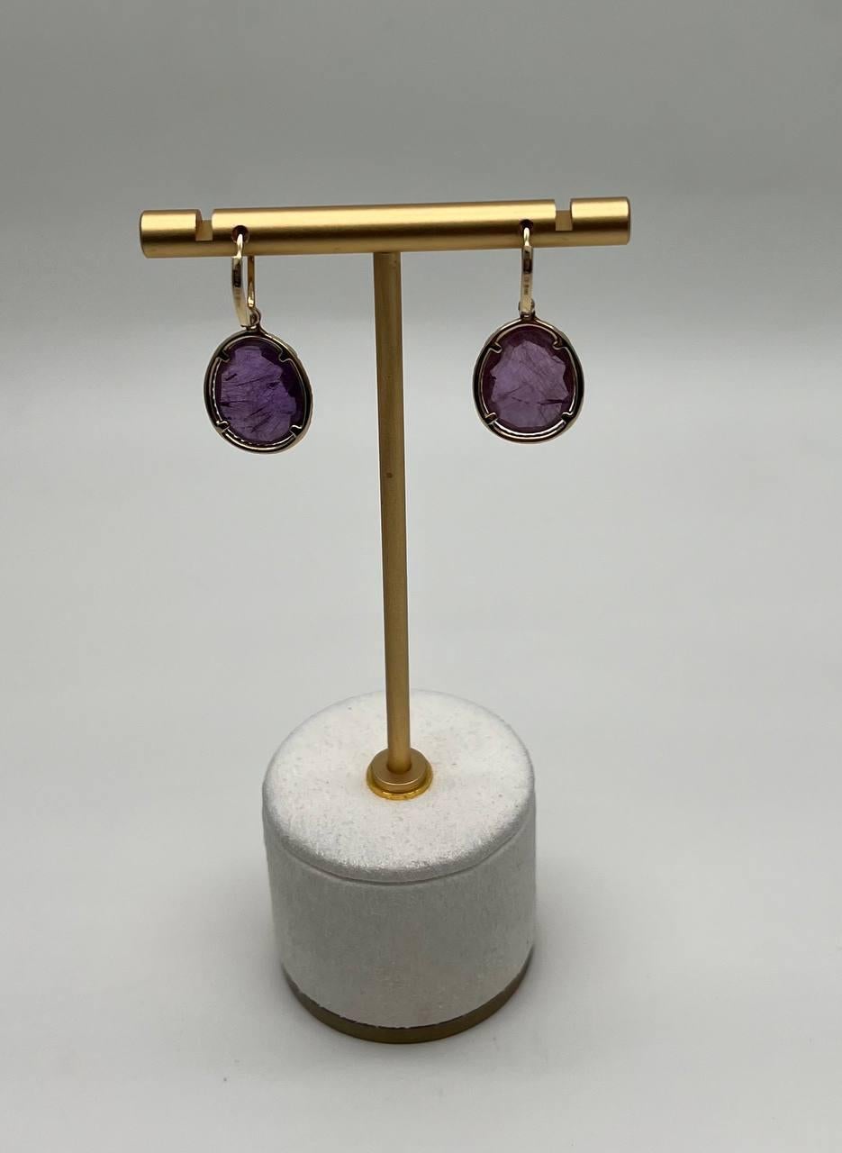 De las mujeres Pendientes Cabujones Amatista Violeta Púrpura Forma Ovalada Oro Amarillo 14K Diamantes en venta