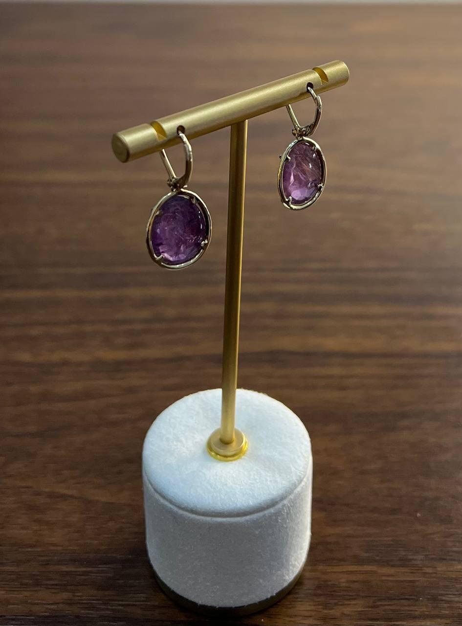 Pendientes Cabujones Amatista Violeta Púrpura Forma Ovalada Oro Amarillo 14K Diamantes en venta 4